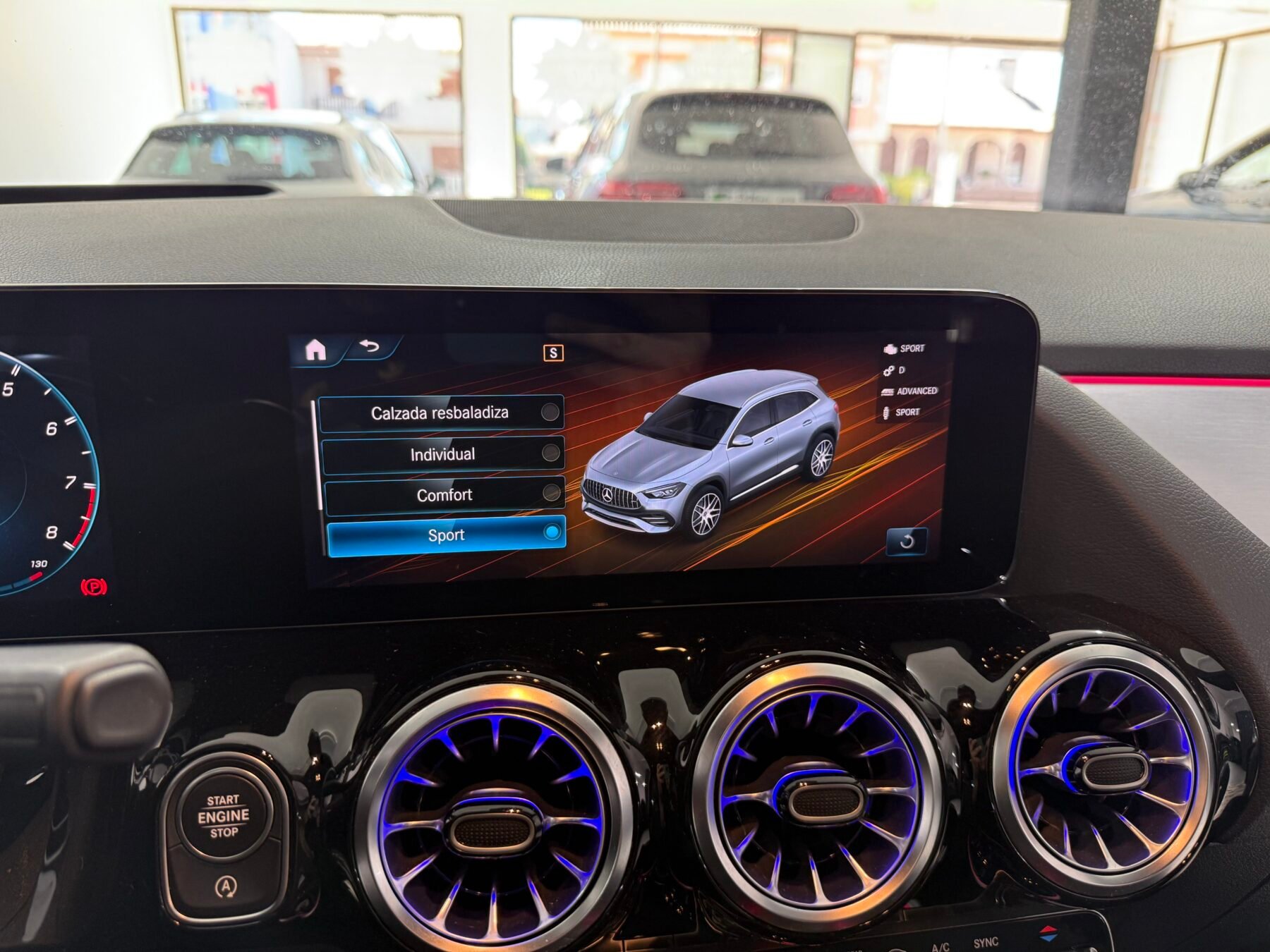 MERCEDES-BENZ GLA AMG 45 S 4MATIC