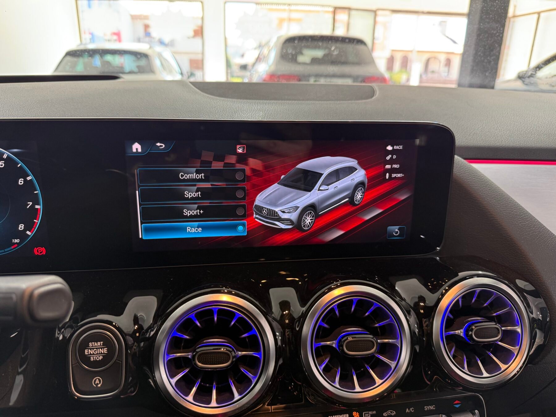 MERCEDES-BENZ GLA AMG 45 S 4MATIC