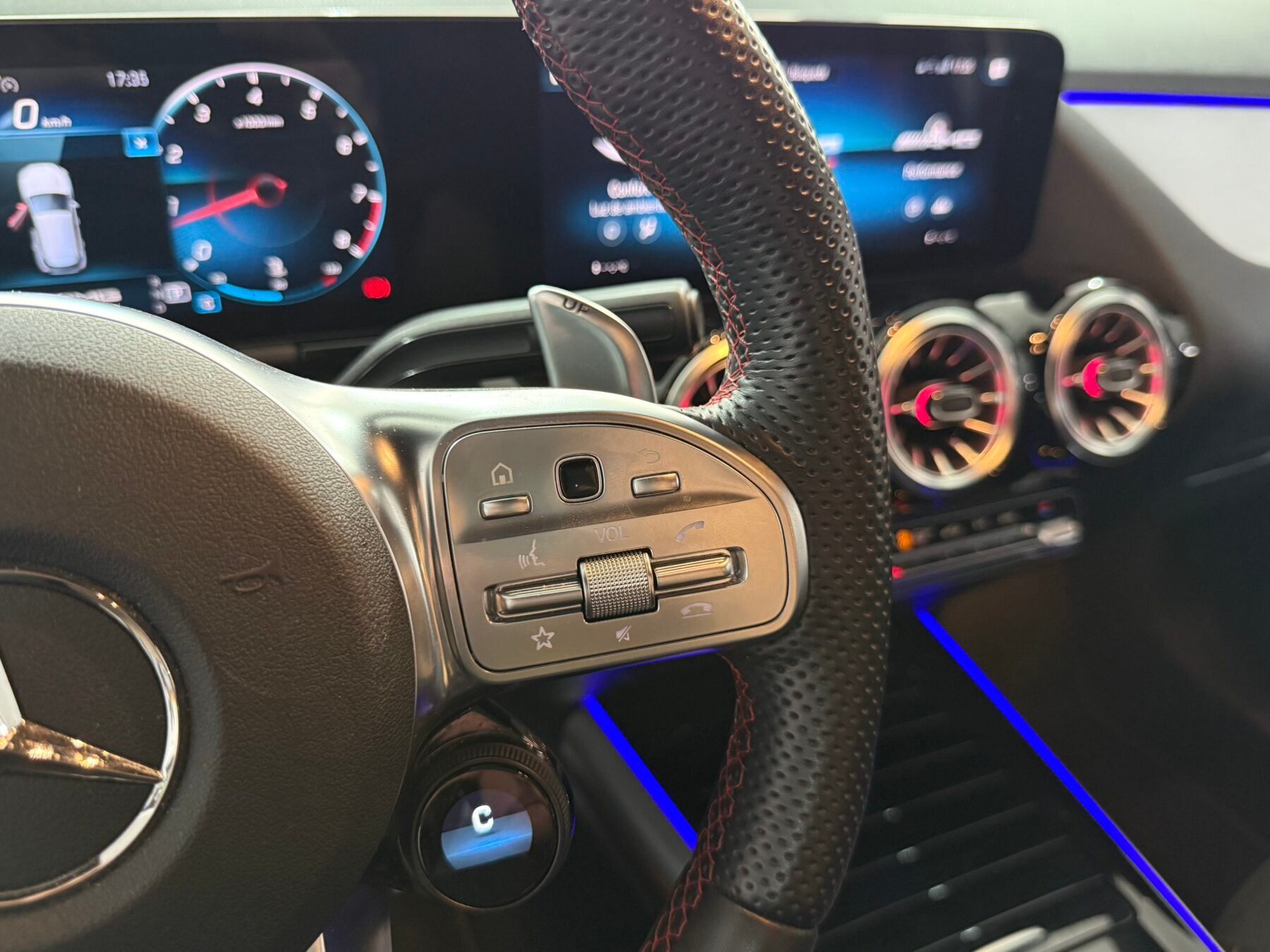 MERCEDES-BENZ GLA AMG 45 S 4MATIC