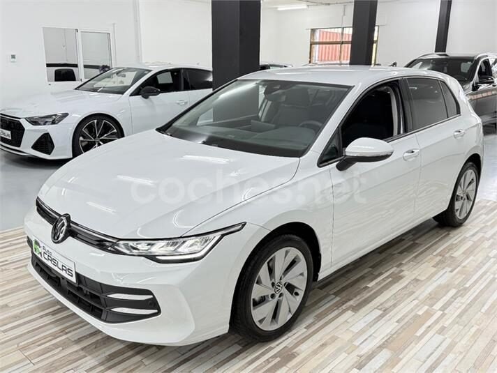 VOLKSWAGEN Golf Style 1.5 eTSI DSG