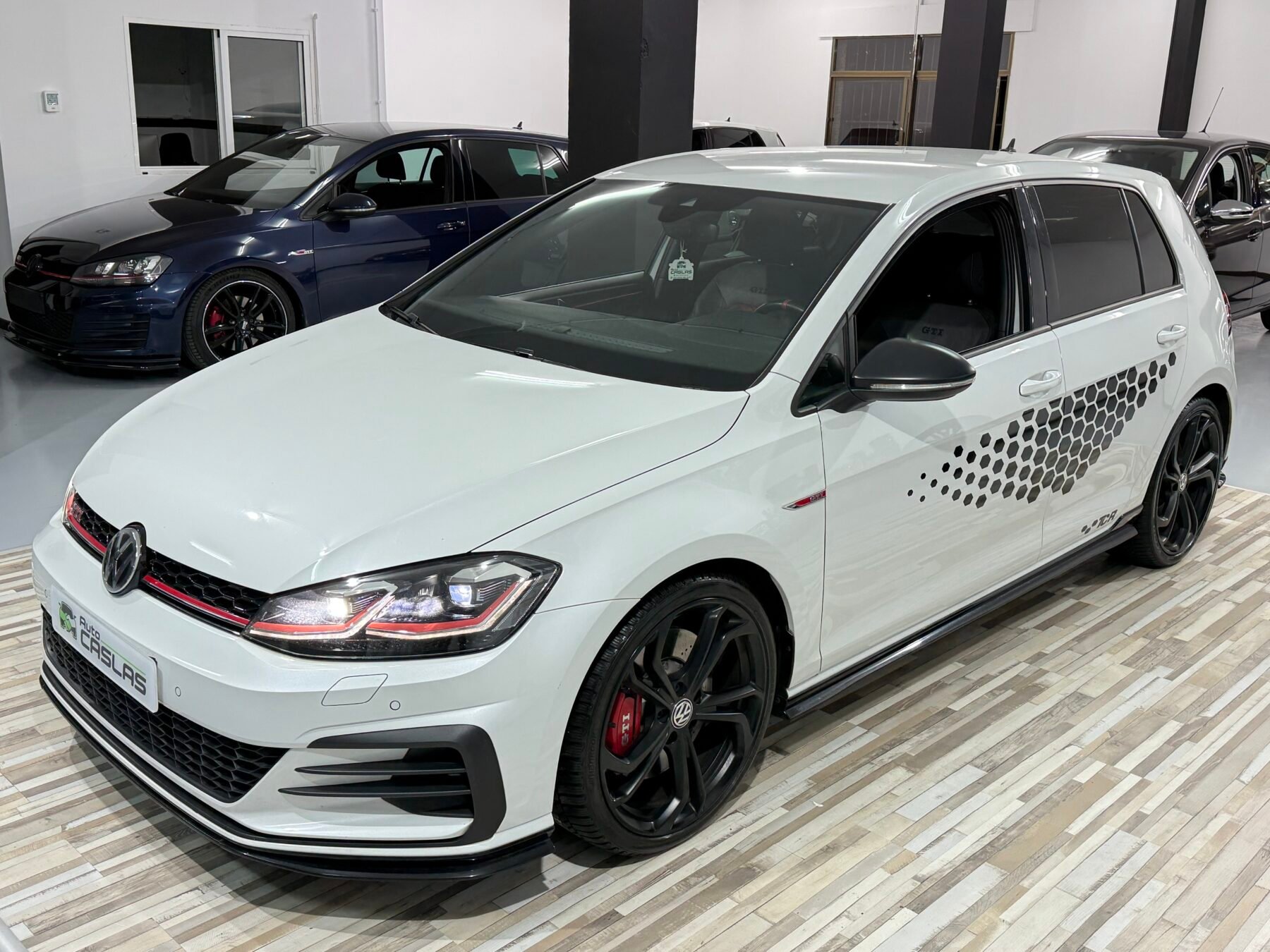 VOLKSWAGEN Golf GTI TCR 290CV