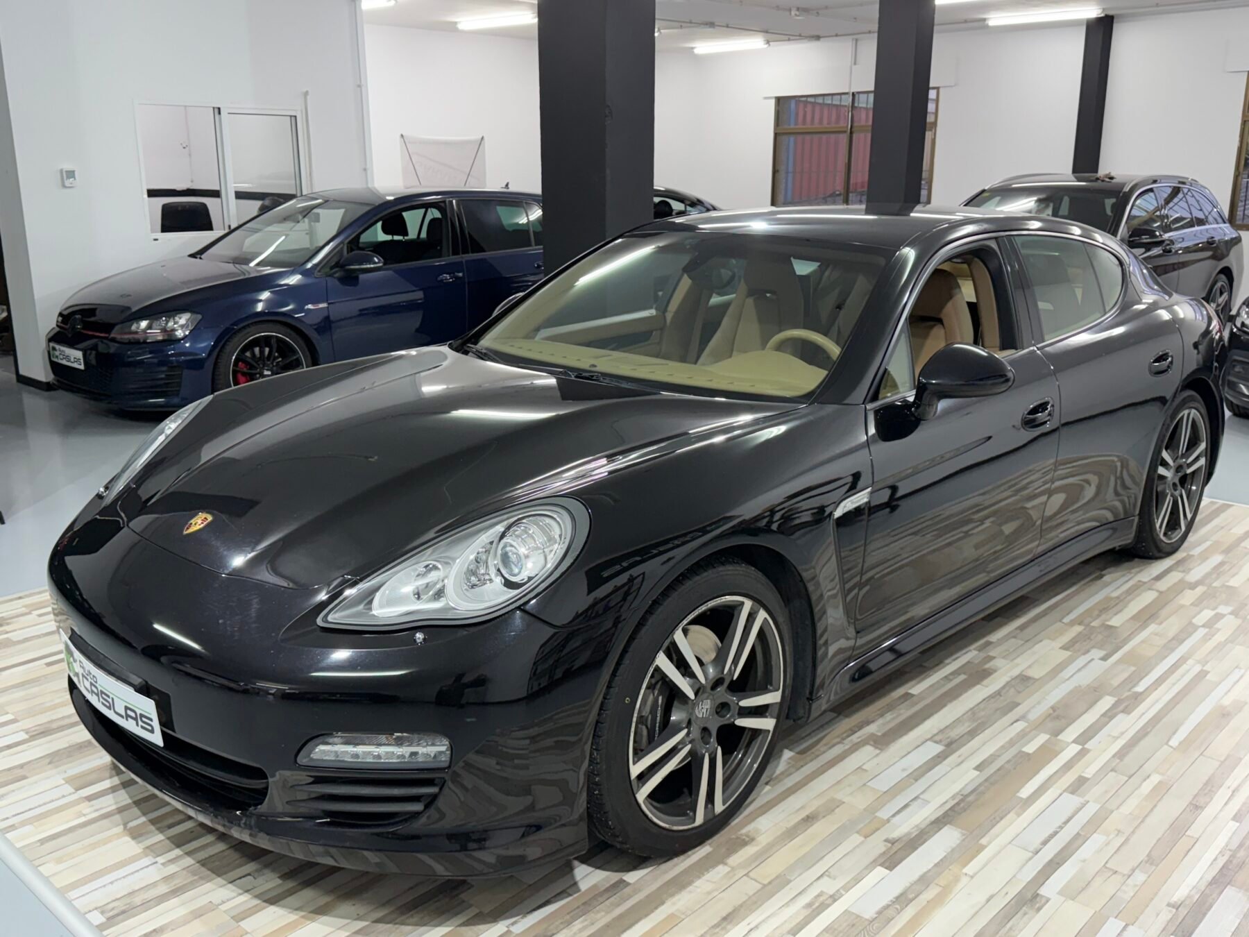 PORSCHE Panamera 3.0 V6 