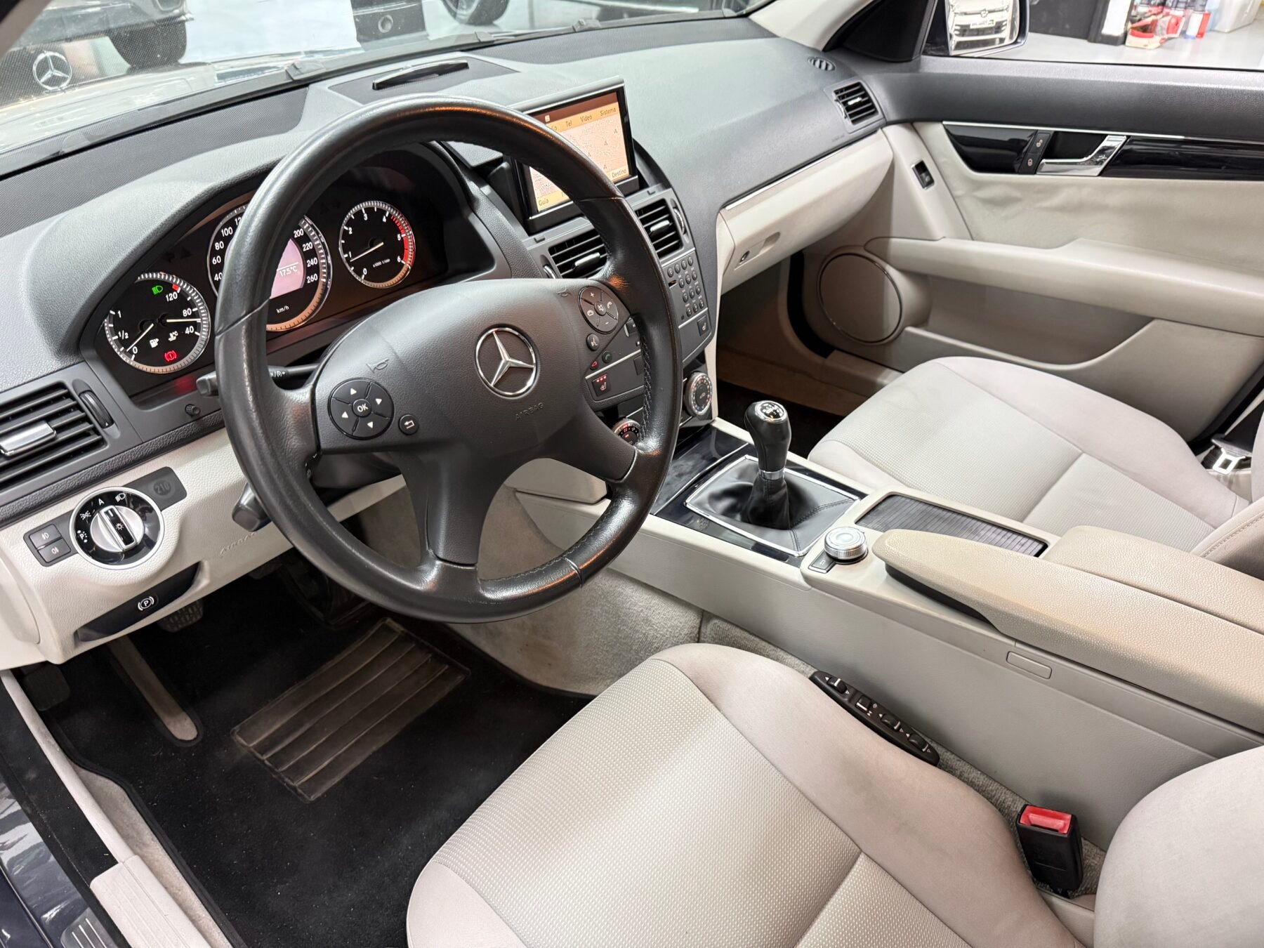 MERCEDES-BENZ C220 ESTATE