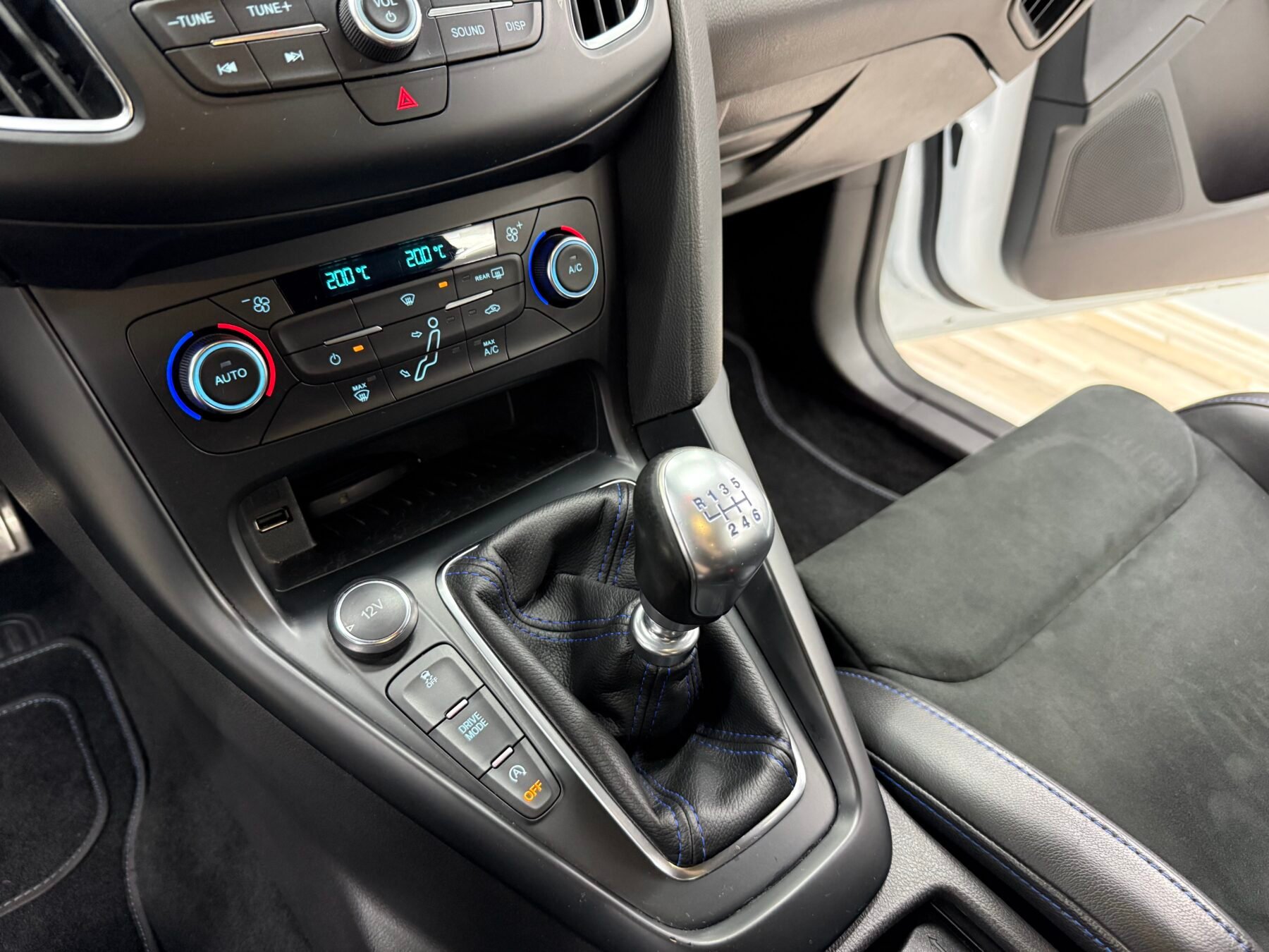 FORD FOCUS  FOCUS RS MK3