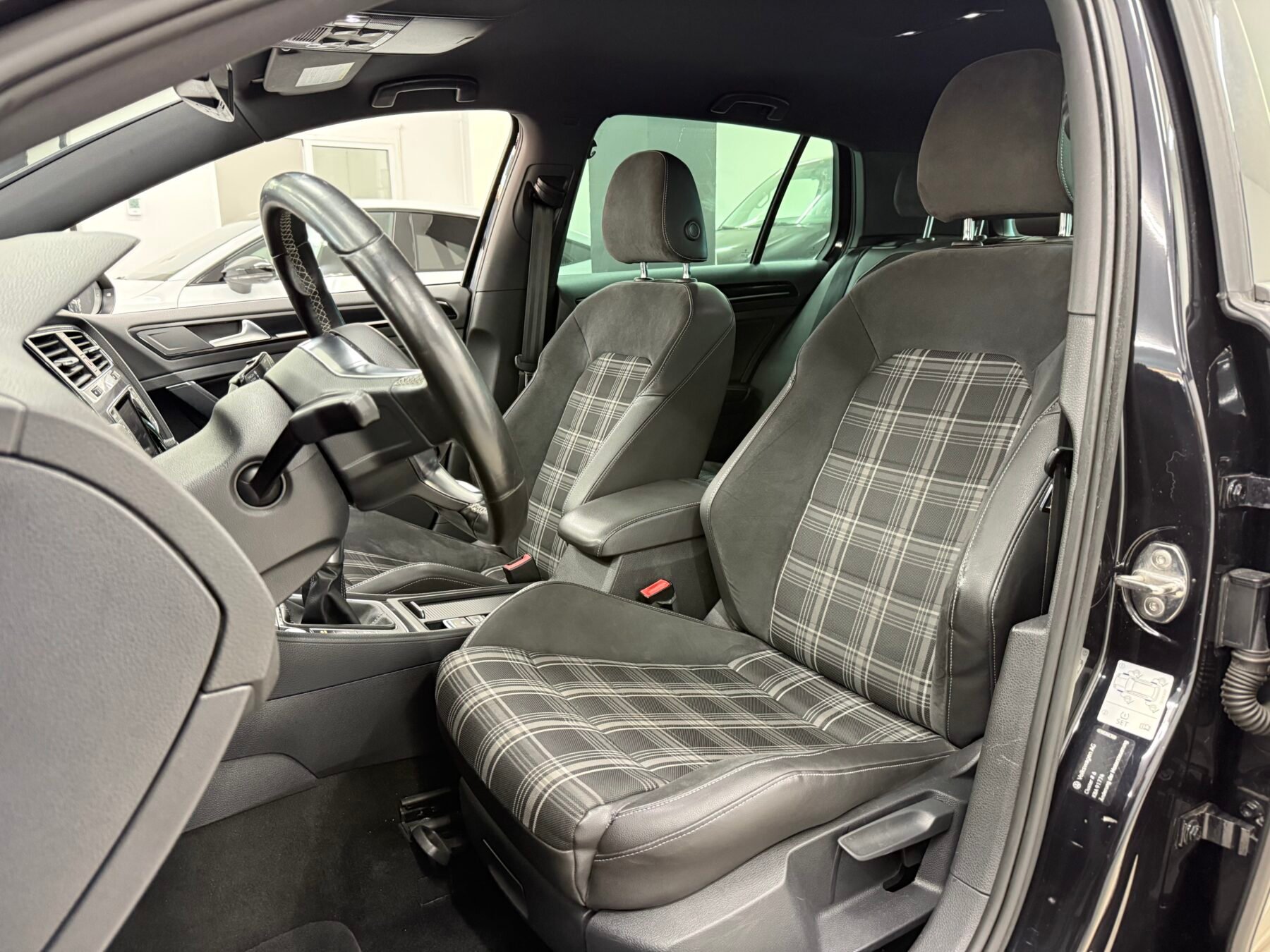 VOLKSWAGEN Golf GTD 184CV