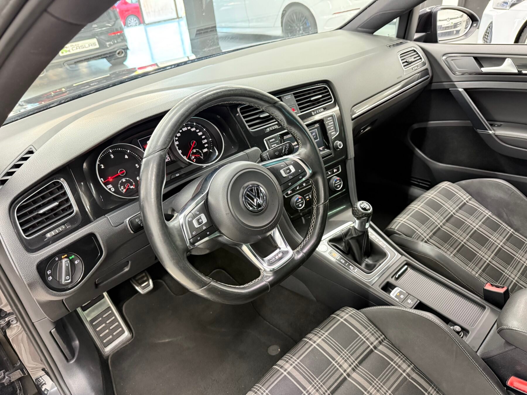 VOLKSWAGEN Golf GTD 184CV