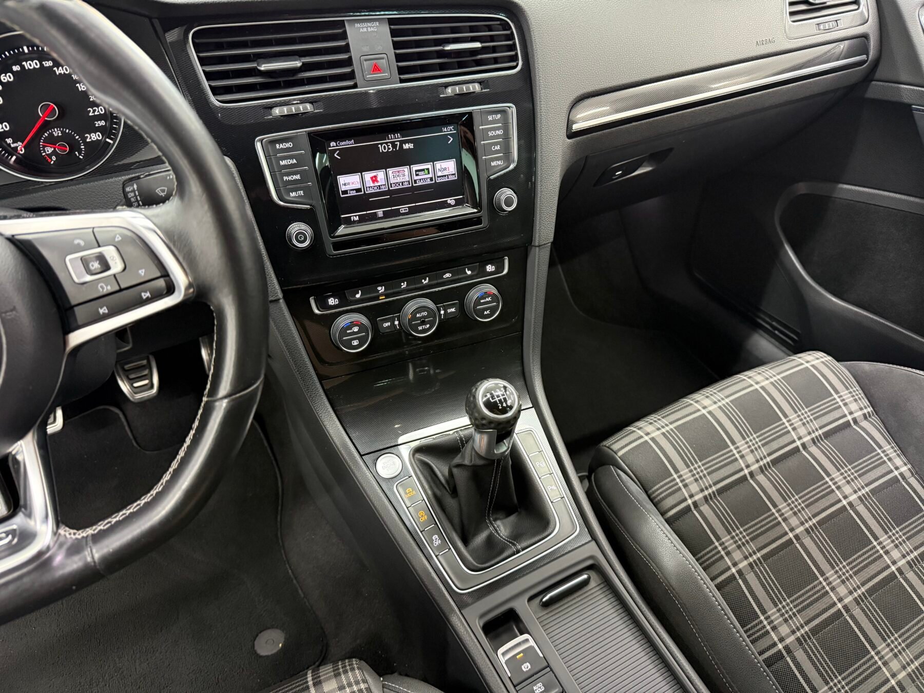 VOLKSWAGEN Golf GTD 184CV