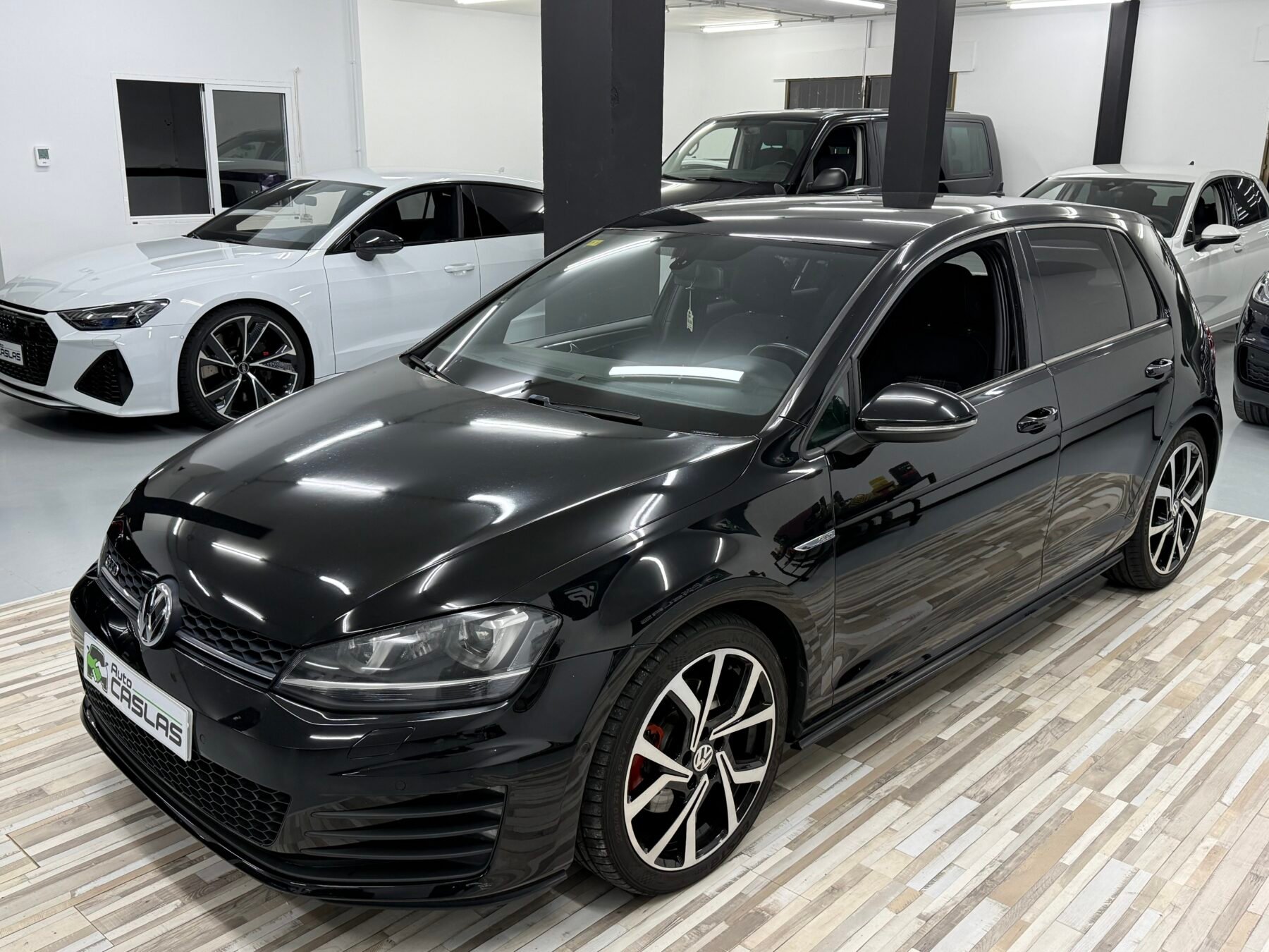 VOLKSWAGEN Golf GTD 