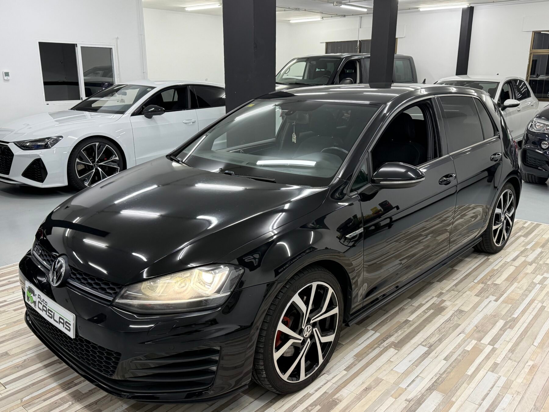 VOLKSWAGEN Golf GTD 