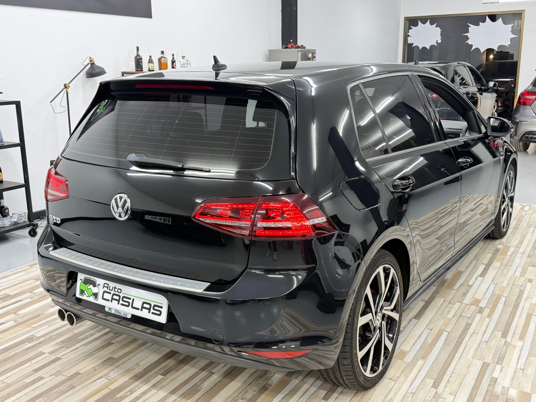 VOLKSWAGEN Golf GTD 