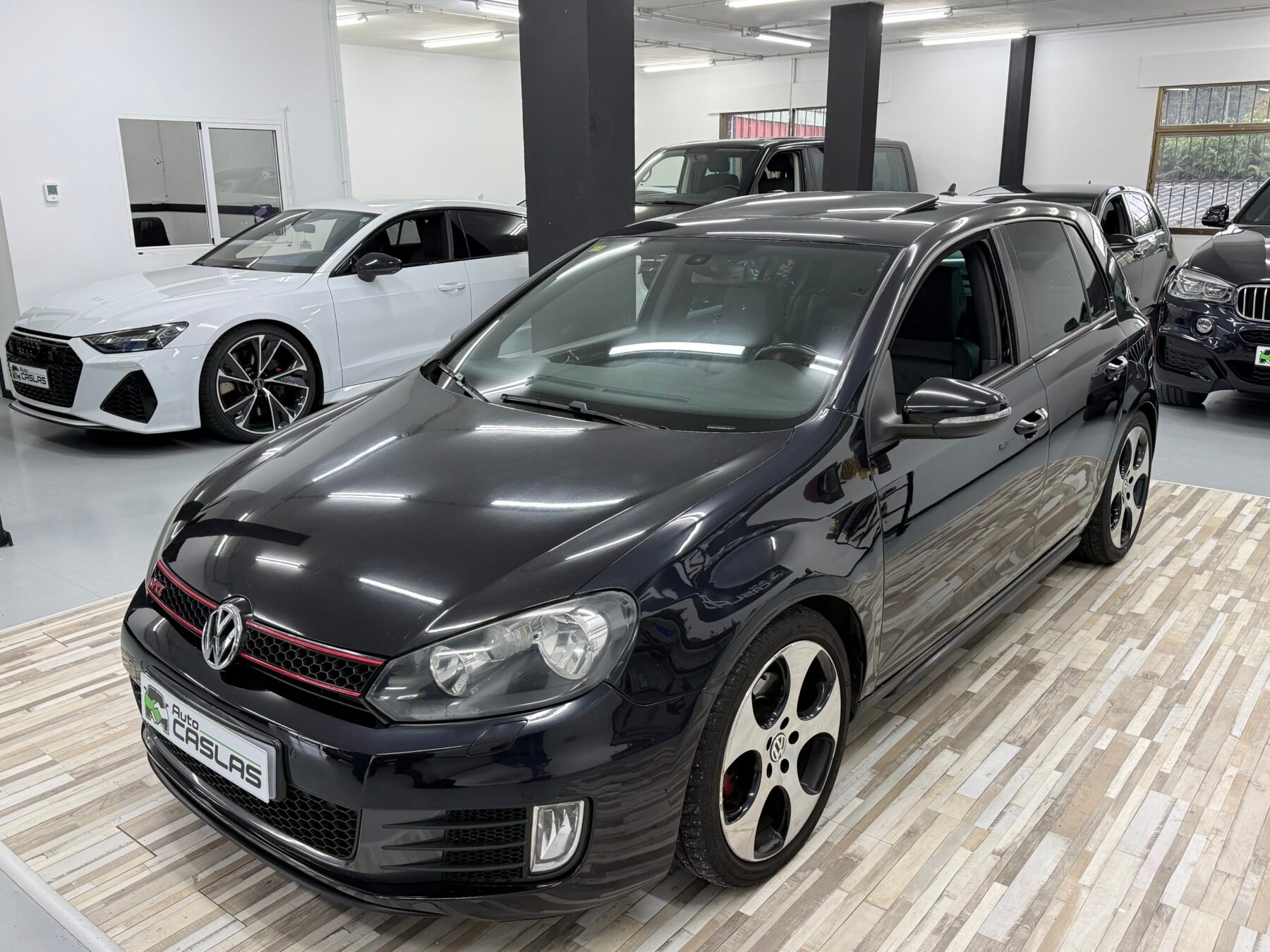 VOLKSWAGEN Golf GTI VI DSG