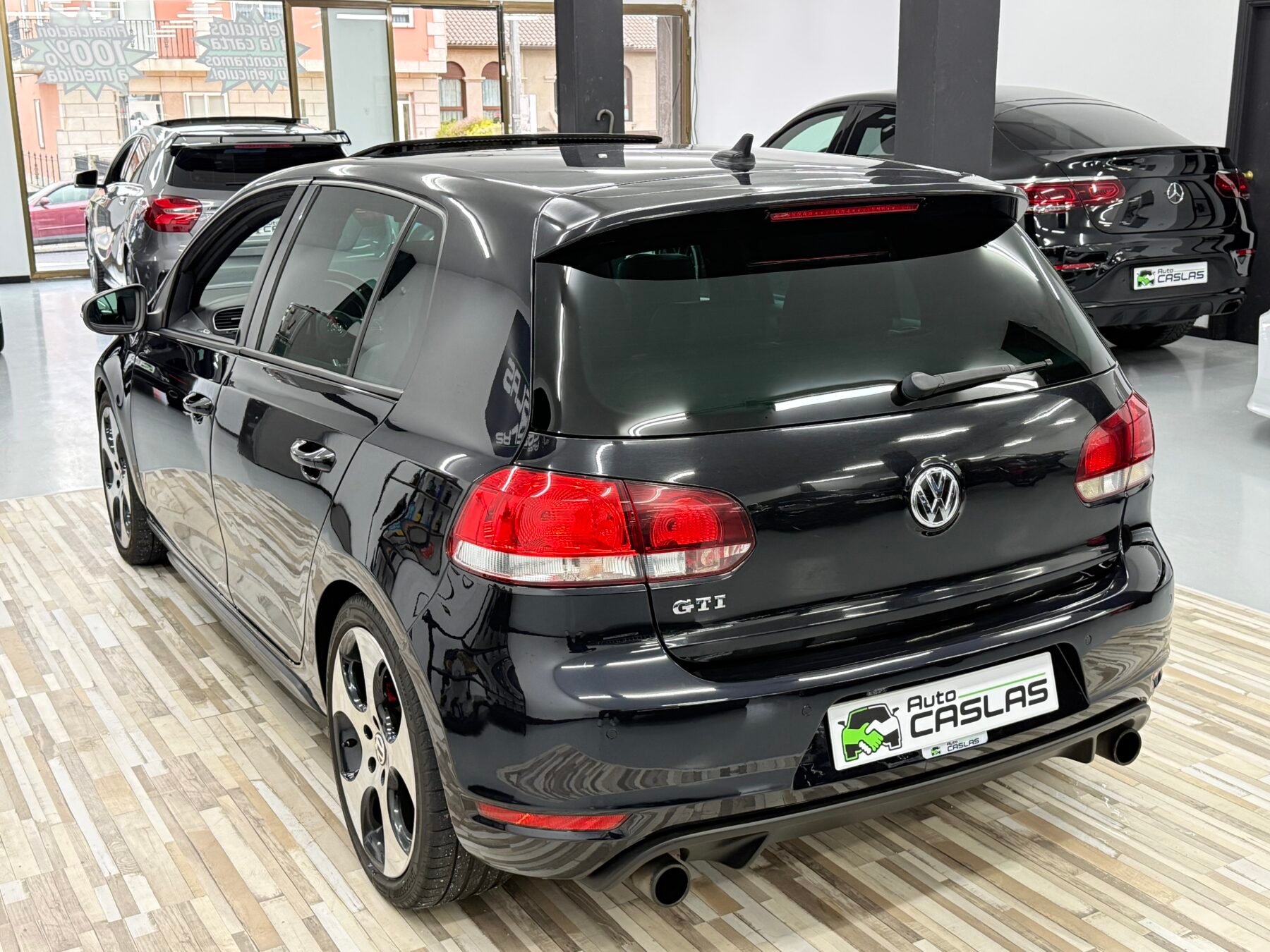 VOLKSWAGEN Golf GTI VI DSG