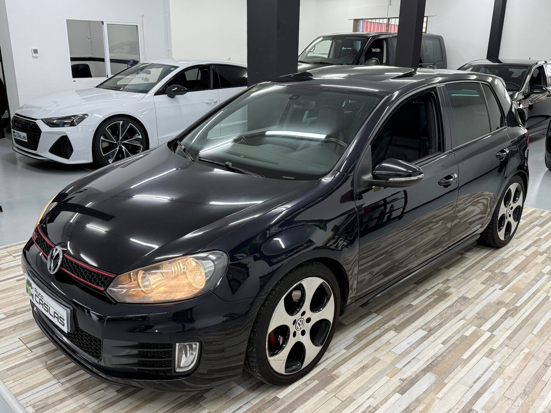 VOLKSWAGEN Golf GTI VI DSG