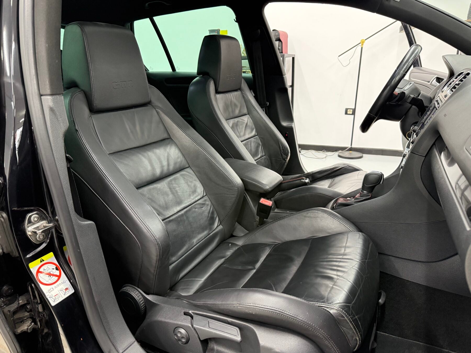 VOLKSWAGEN Golf GTI VI DSG