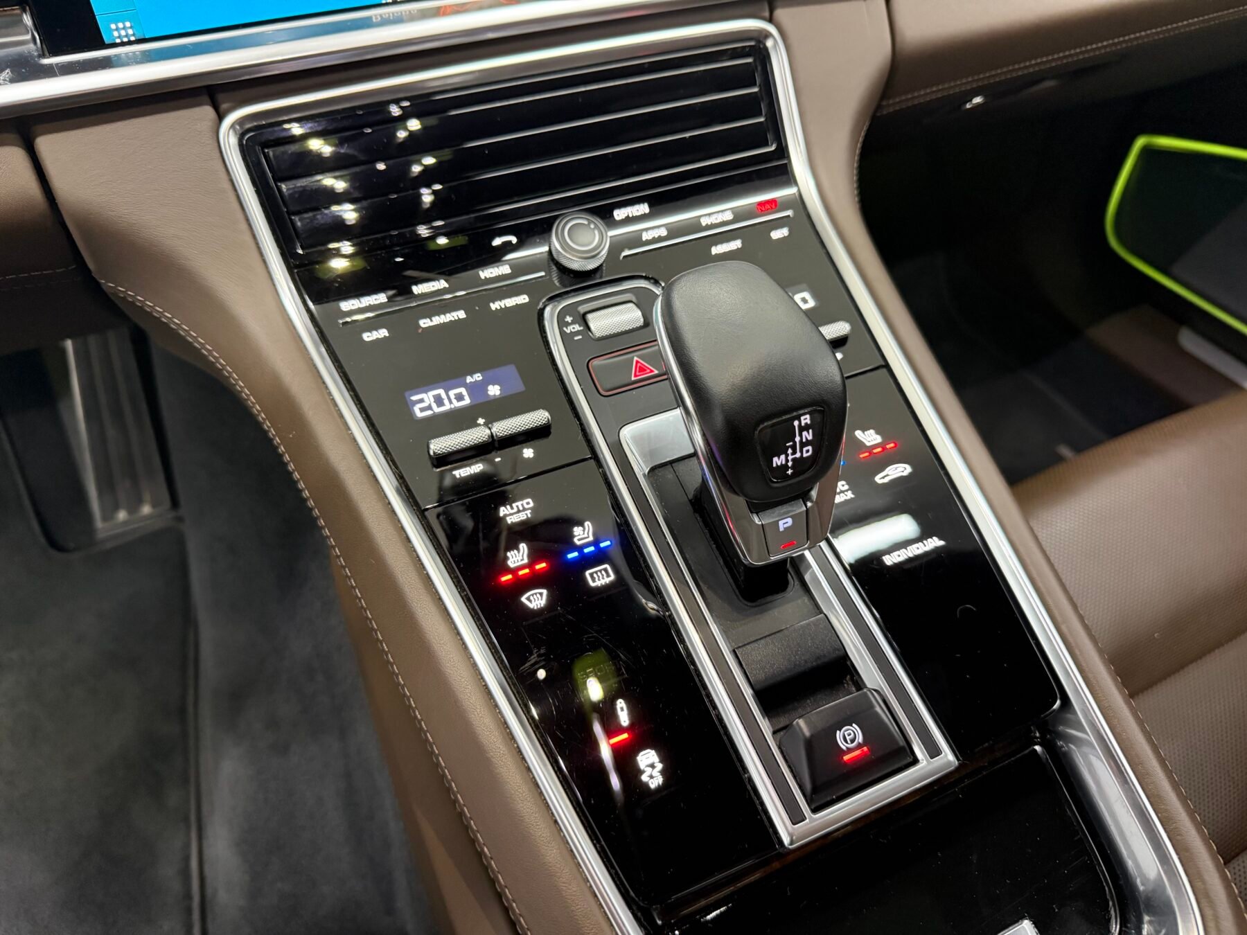 PORSCHE Panamera 4 E-Hybrid Sport Turismo 