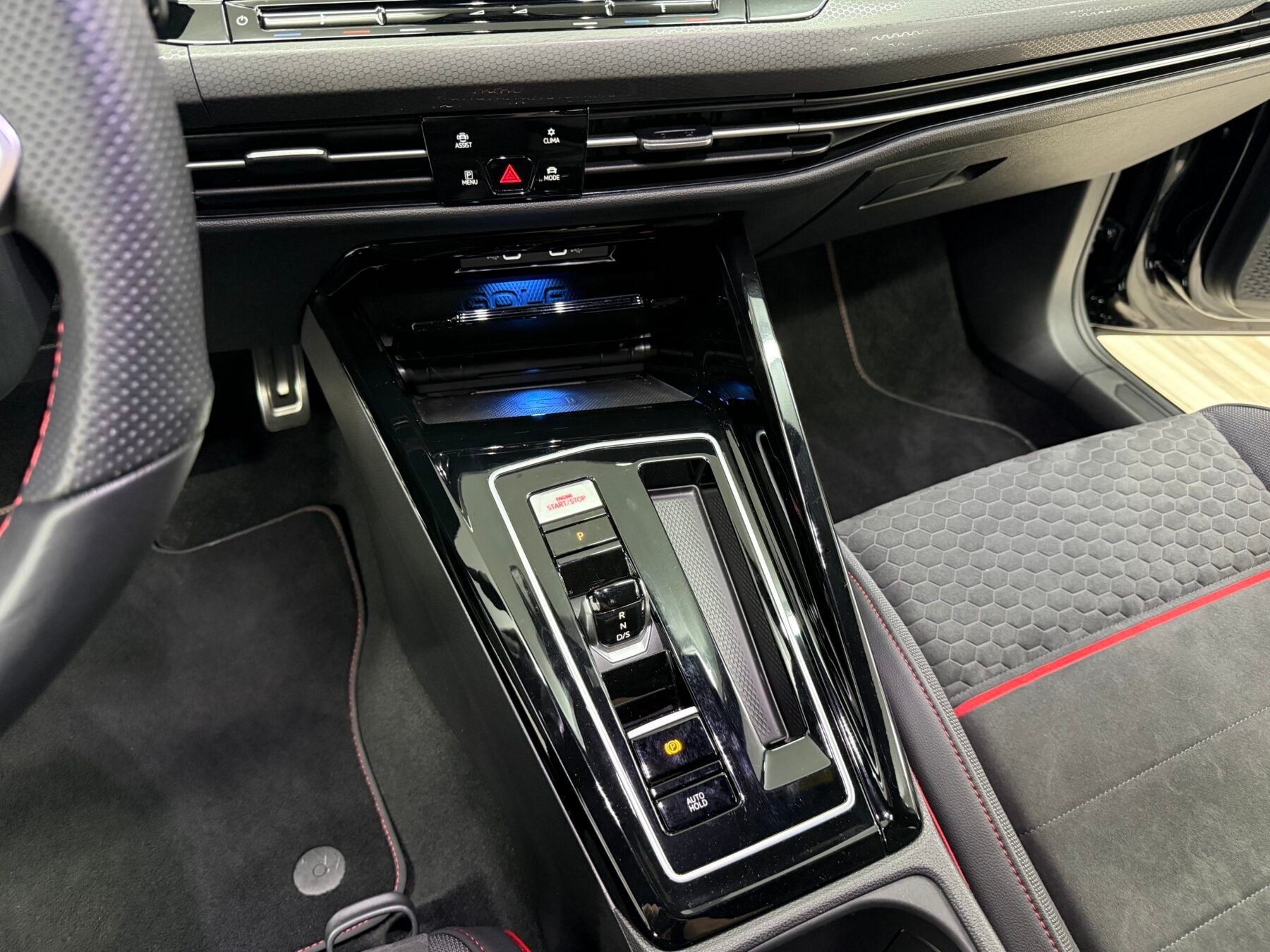 VOLKSWAGEN Golf GTI 8 CLUBSPORT