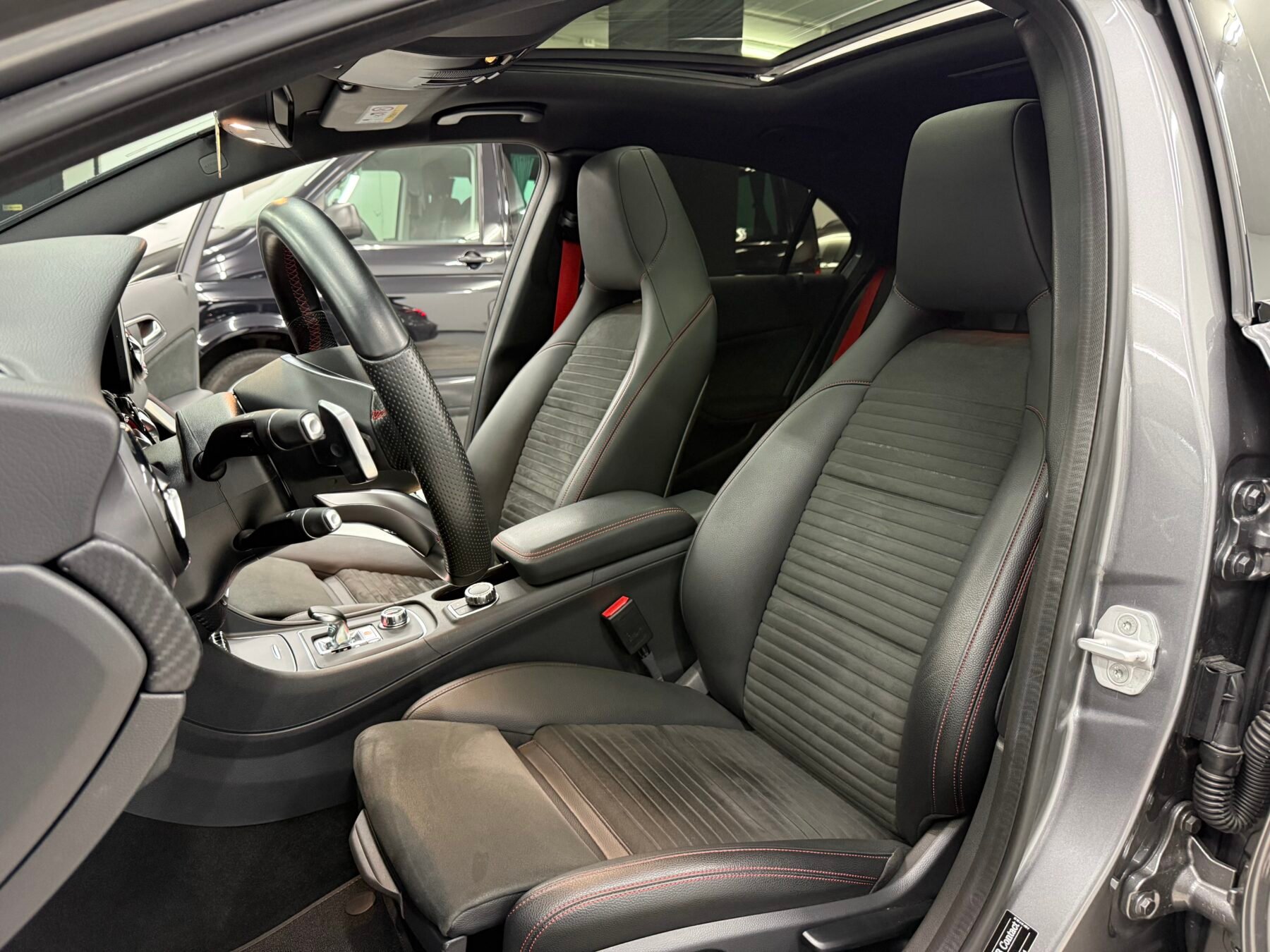 MERCEDES-BENZ Clase A AMG A 45 4MATIC