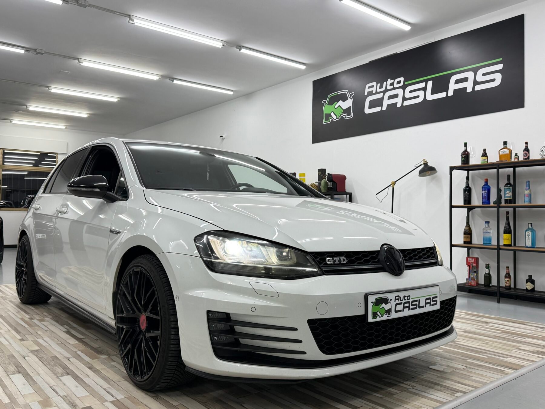 VOLKSWAGEN Golf GTD 