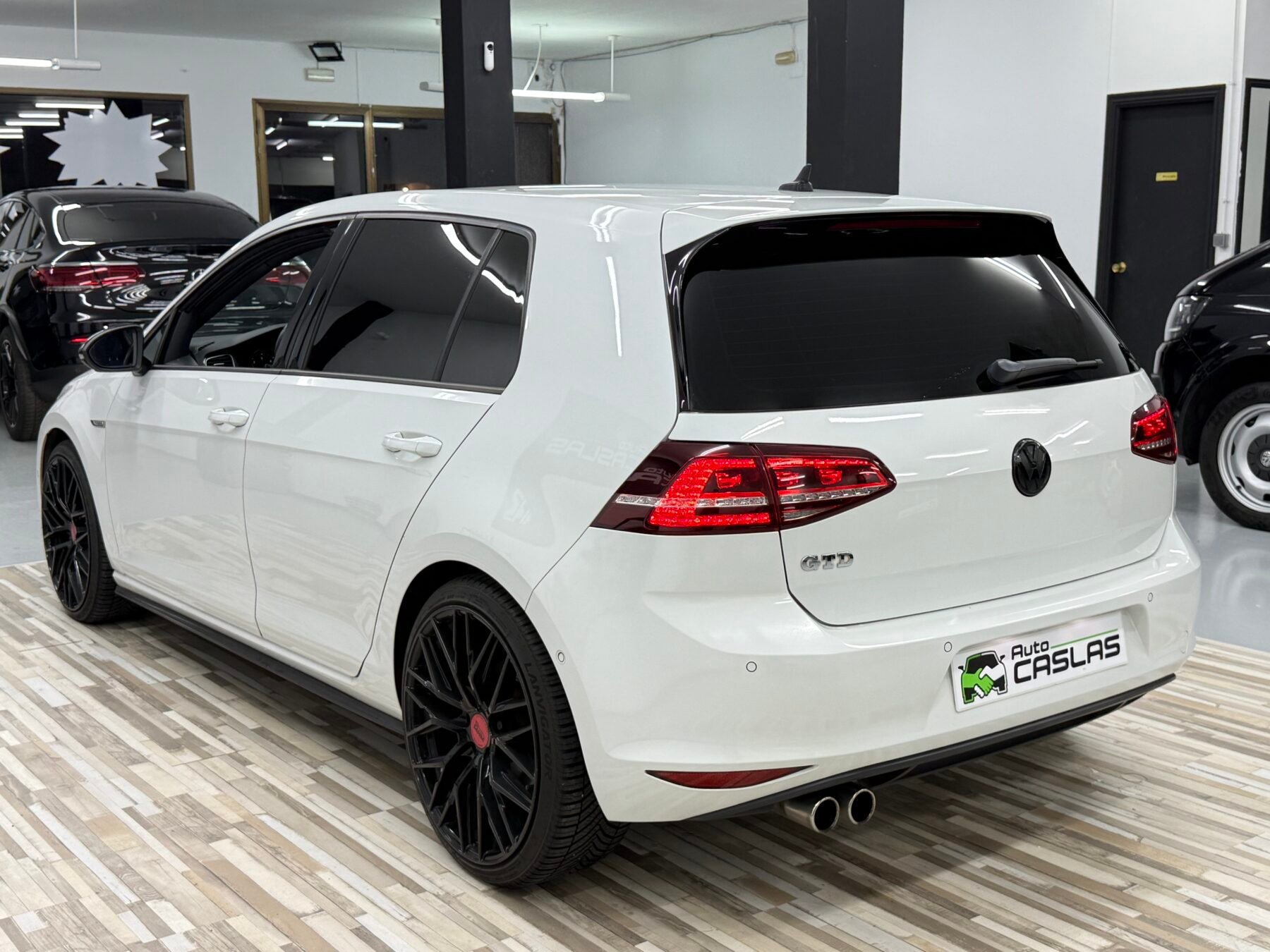 VOLKSWAGEN Golf GTD 