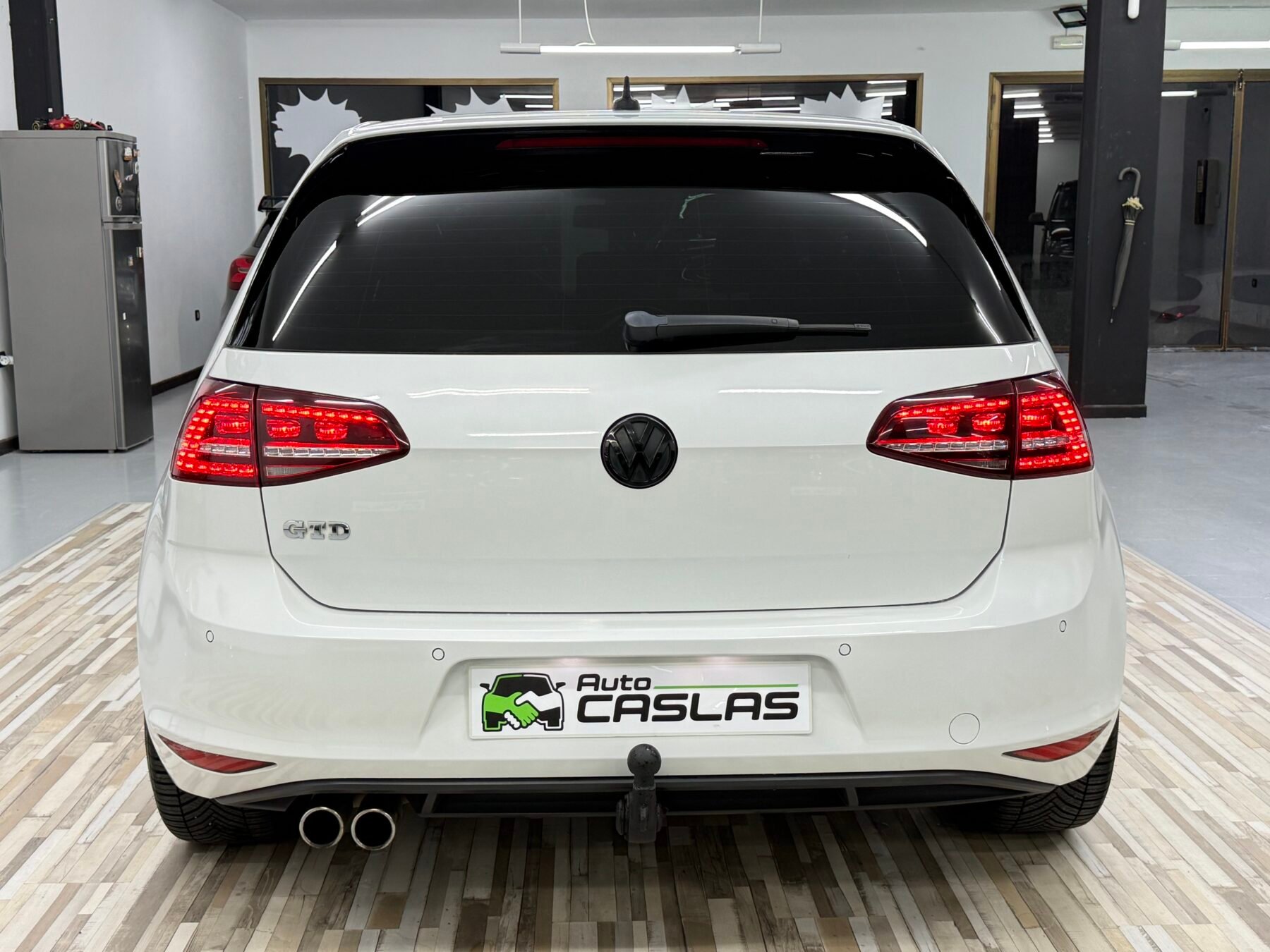 VOLKSWAGEN Golf GTD 