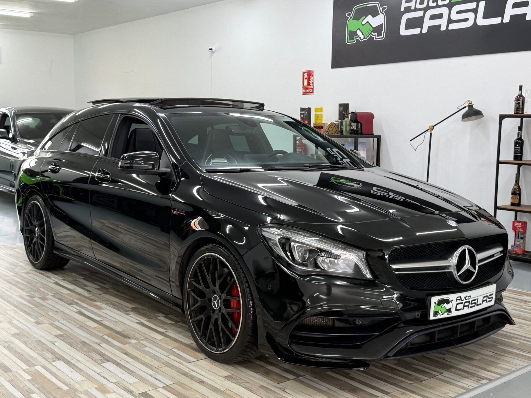 MERCEDES-BENZ CLA CLA 45 AMG Shooting Break
