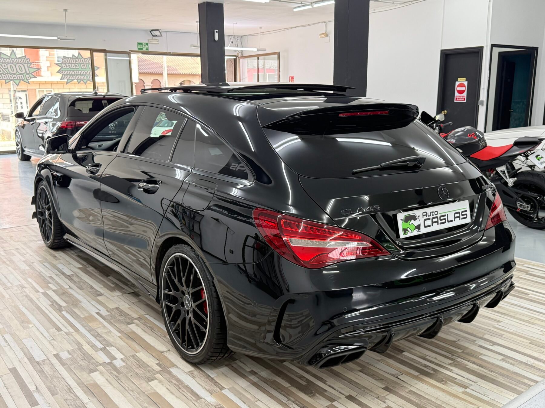 MERCEDES-BENZ CLA CLA 45 AMG Shooting Break