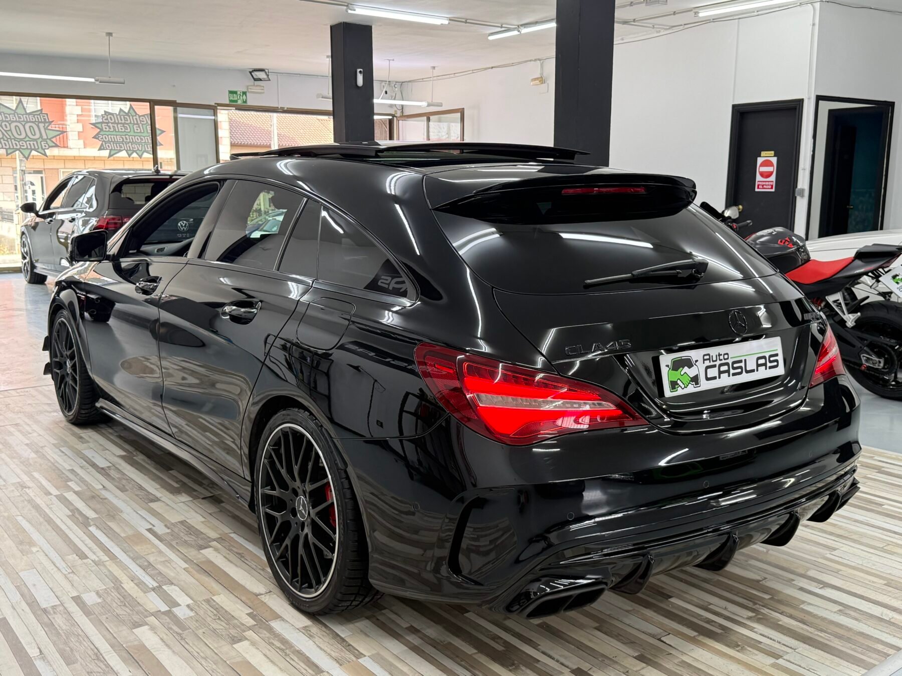 MERCEDES-BENZ CLA CLA 45 AMG Shooting Break