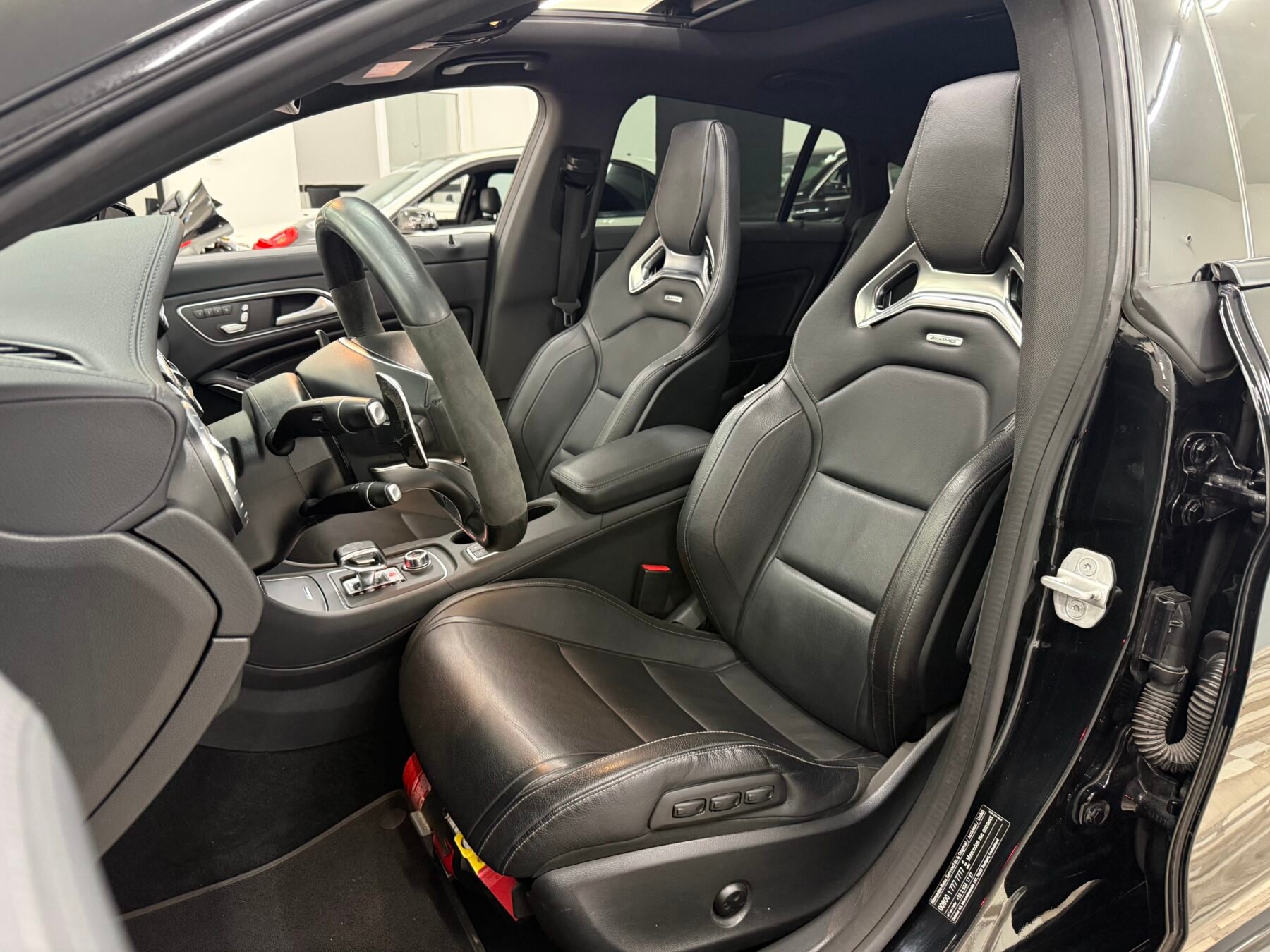 MERCEDES-BENZ CLA CLA 45 AMG Shooting Break