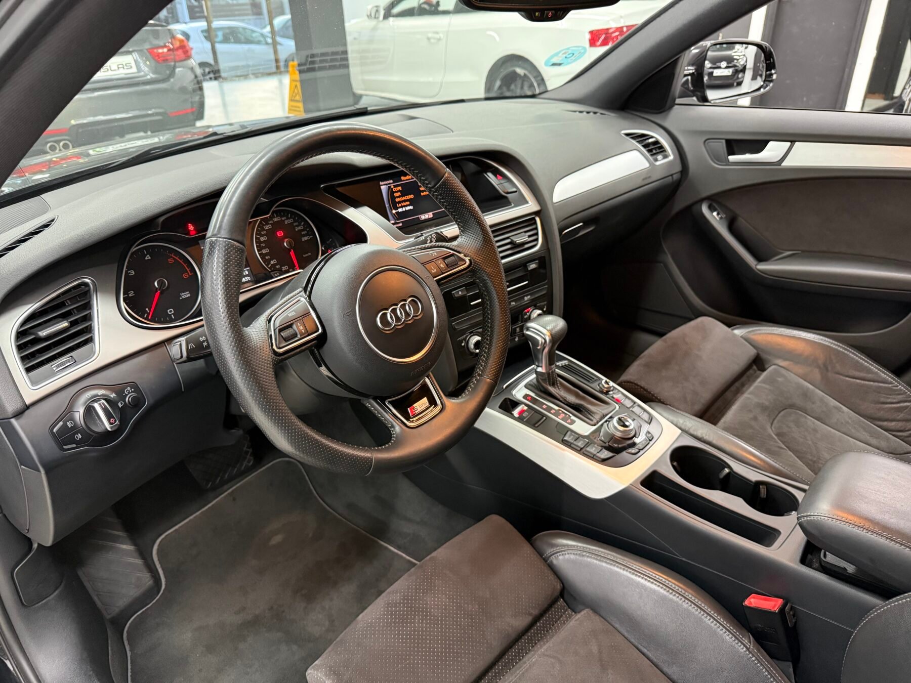 AUDI A4 2.0tdi 190cv S Line 