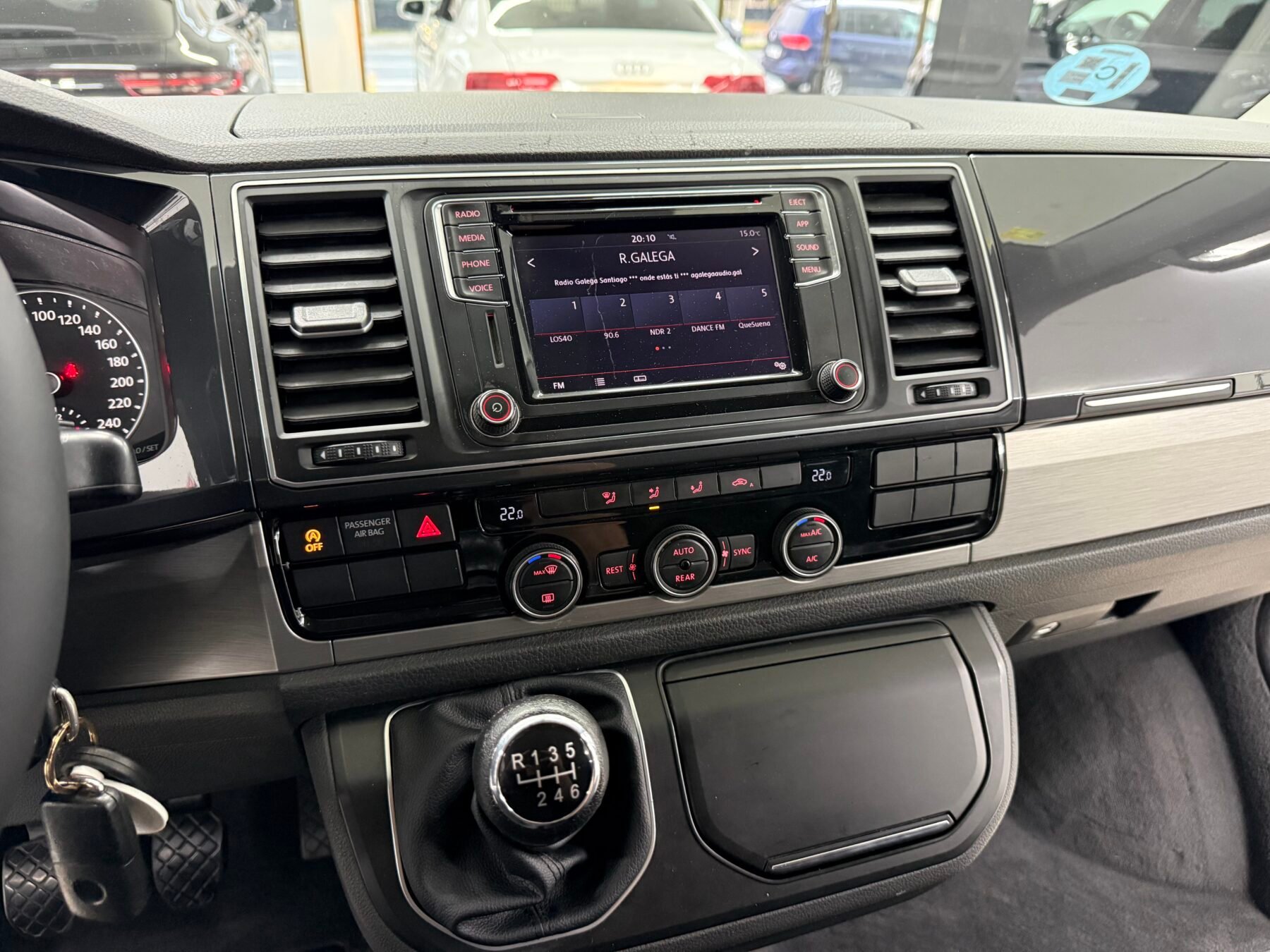 VOLKSWAGEN Multivan 2.0tdi 150cv 7 plazas 
