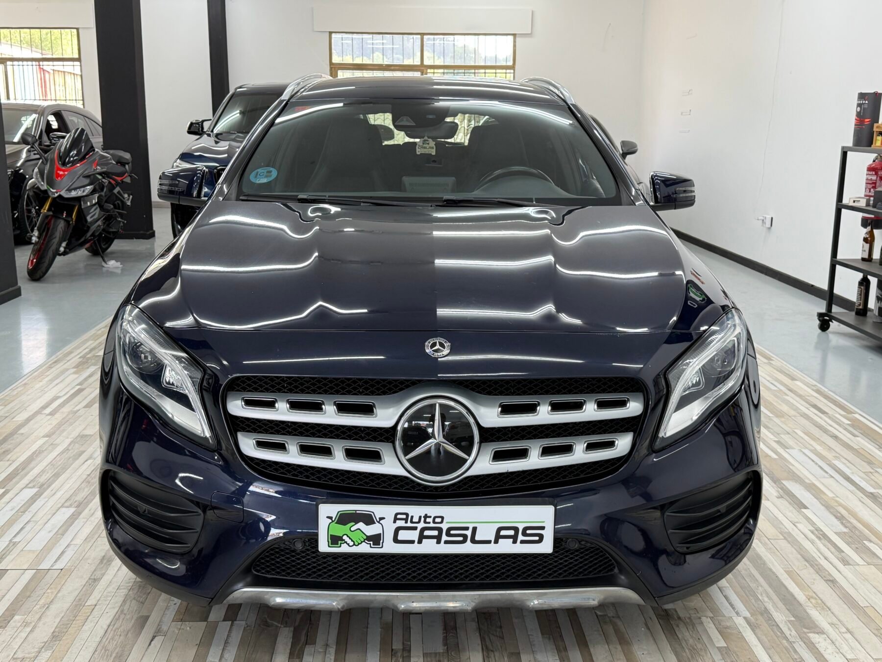 MERCEDES-BENZ GLA 200d AMG