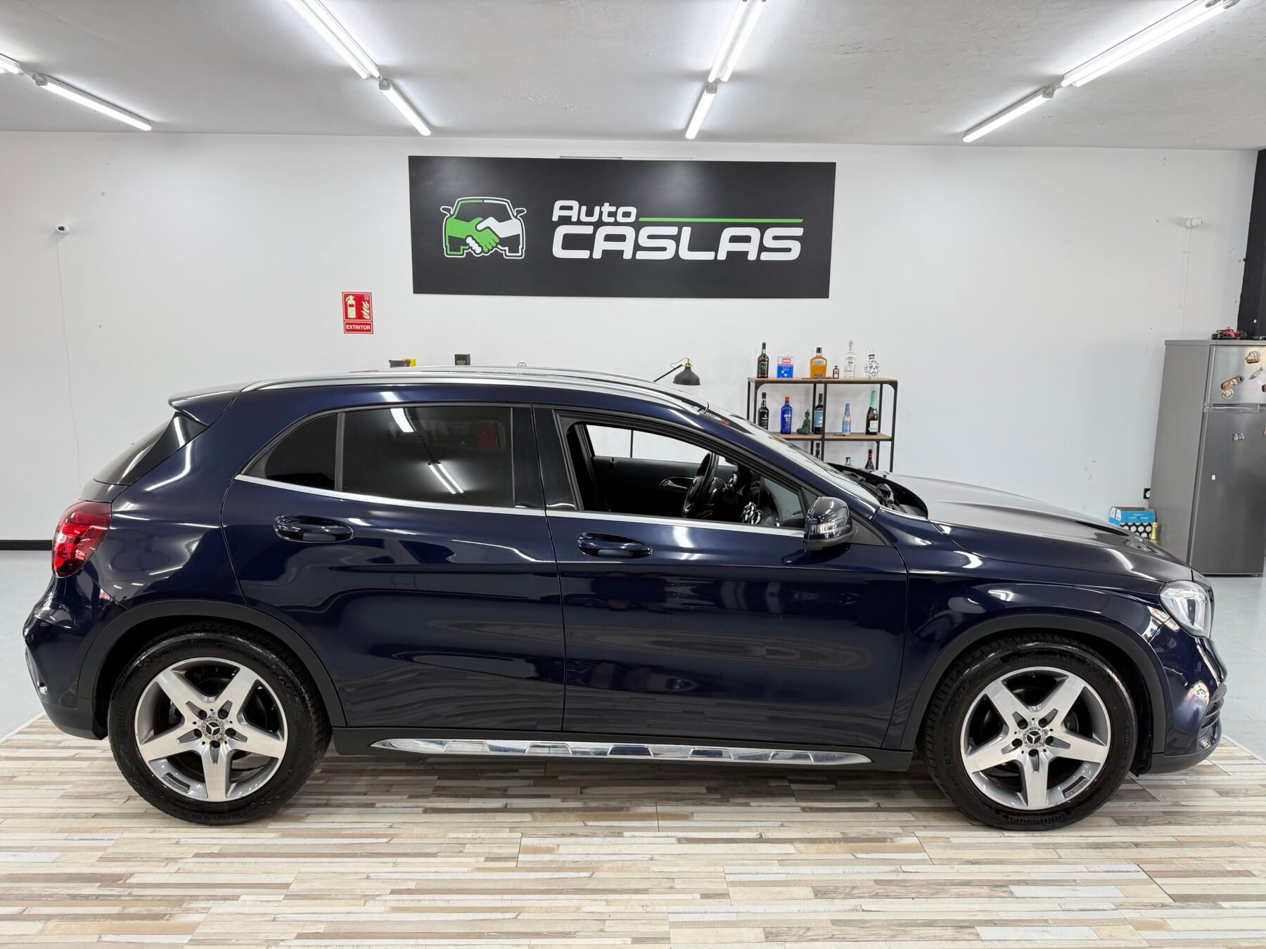 MERCEDES-BENZ GLA 200d AMG