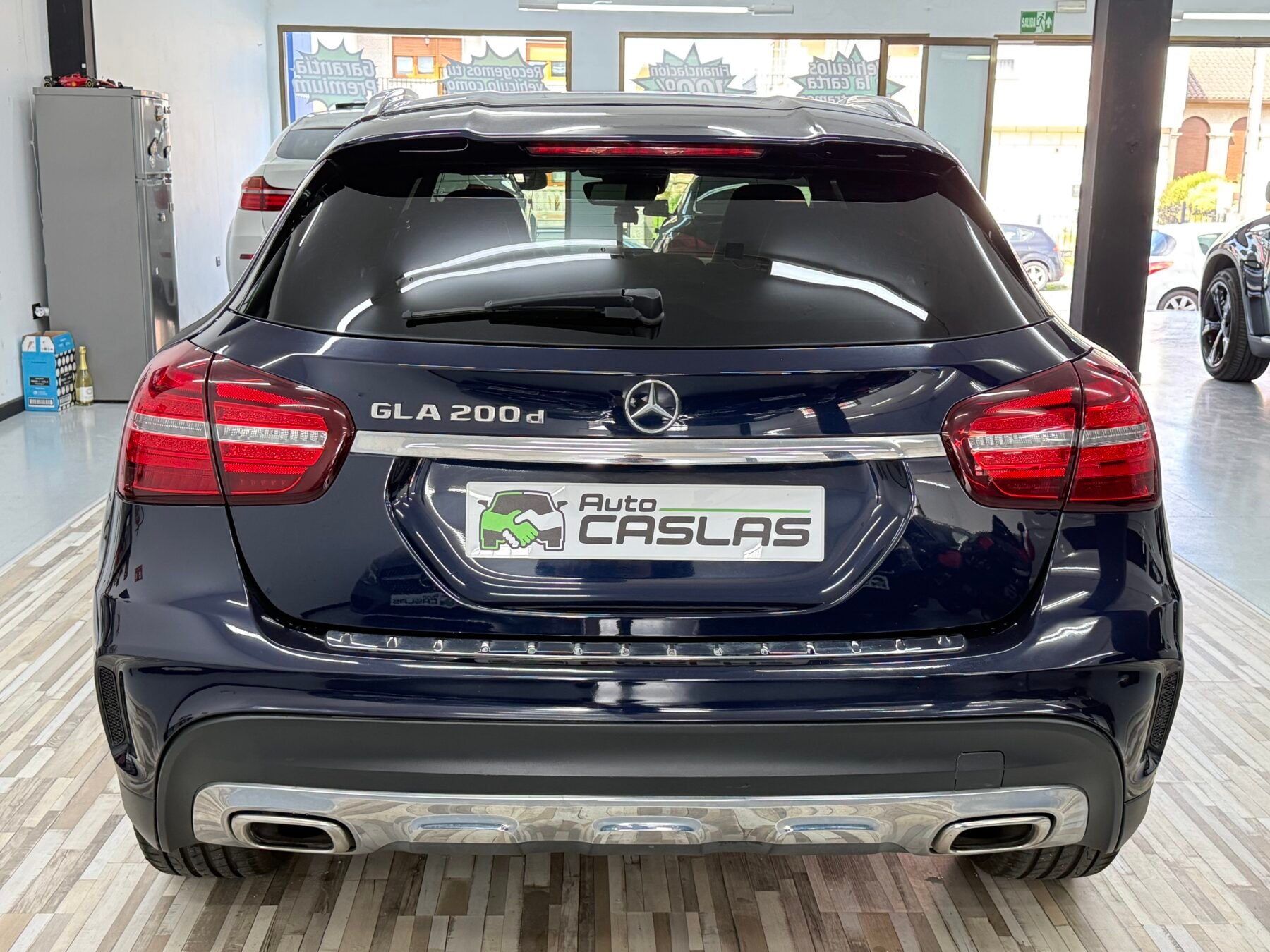 MERCEDES-BENZ GLA 200d AMG