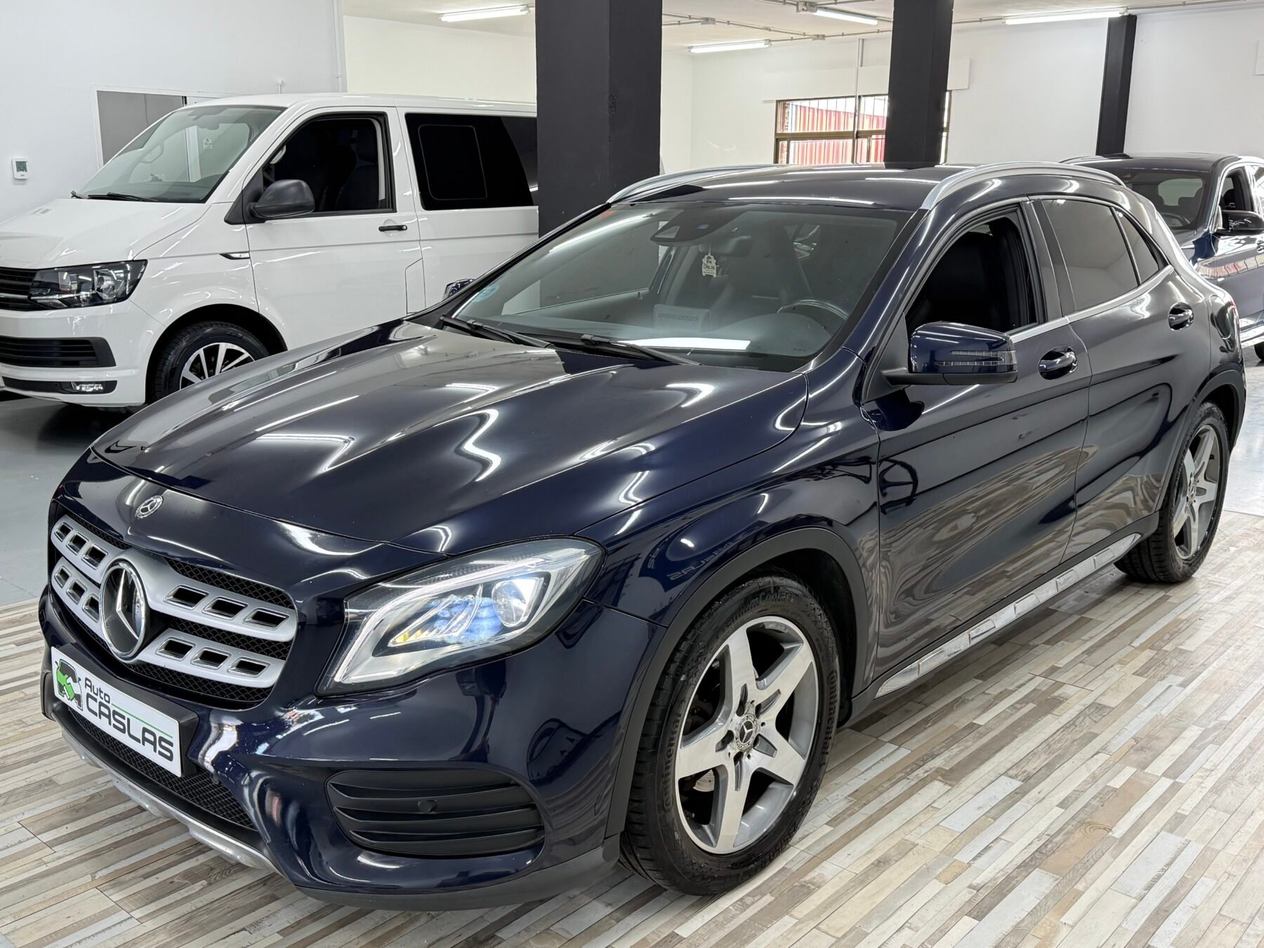 MERCEDES-BENZ GLA 200d AMG