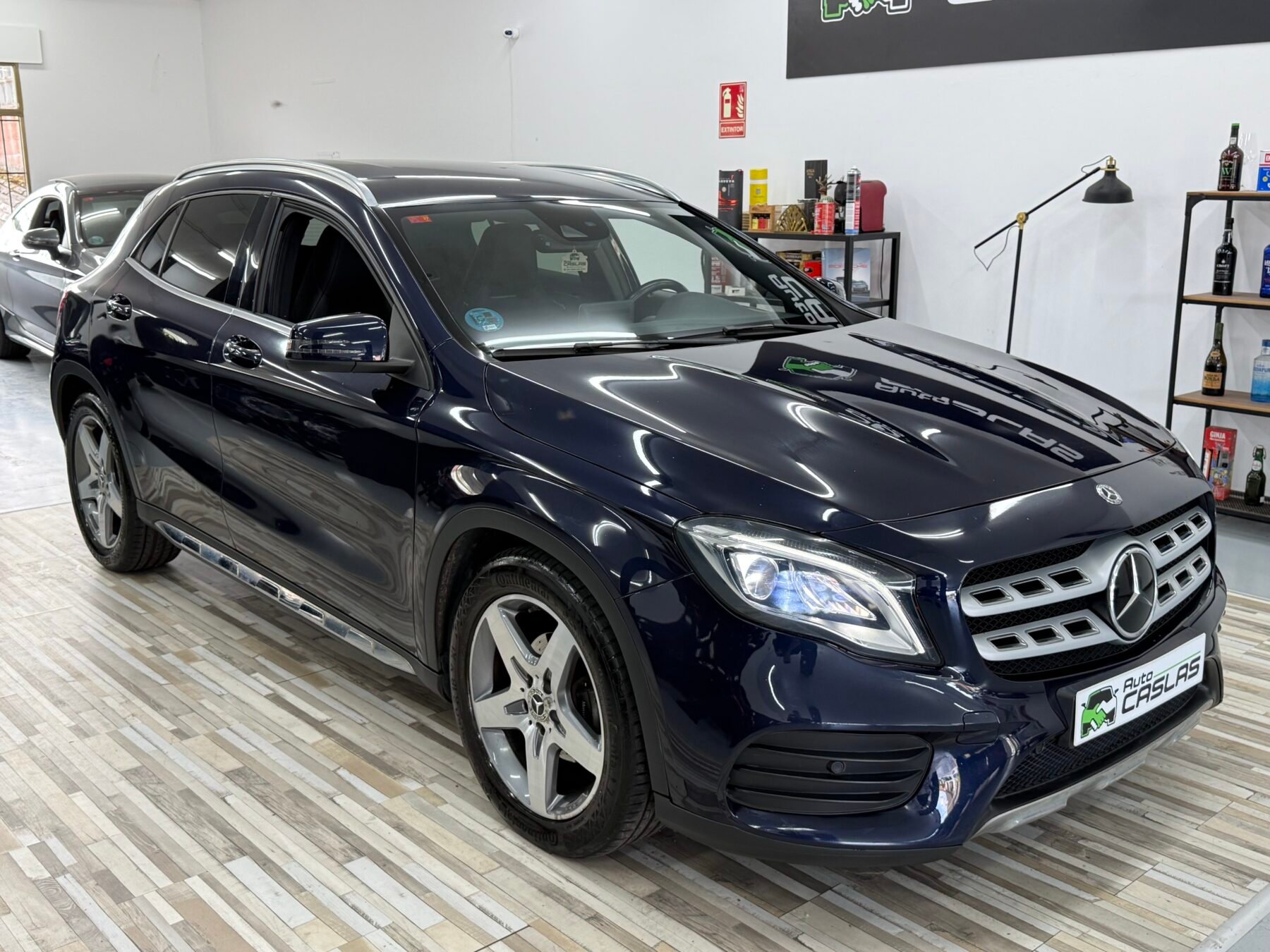 MERCEDES-BENZ GLA 200d AMG