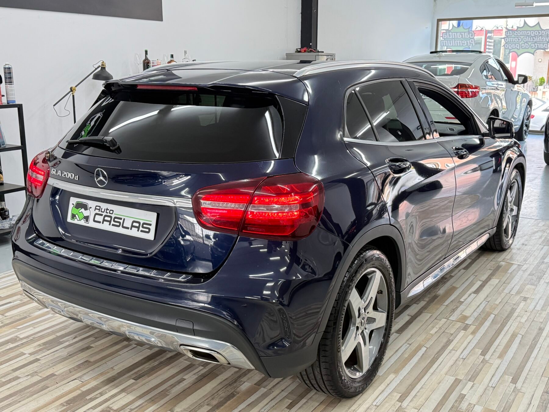 MERCEDES-BENZ GLA 200d AMG