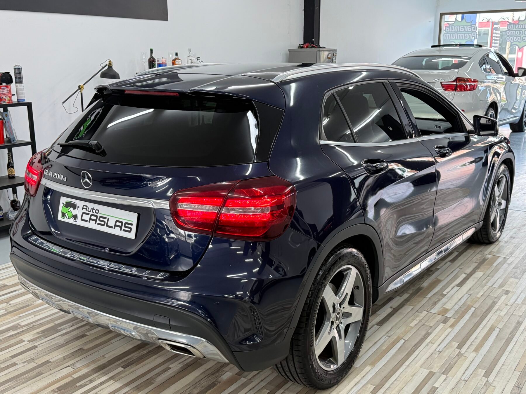 MERCEDES-BENZ GLA 200d AMG
