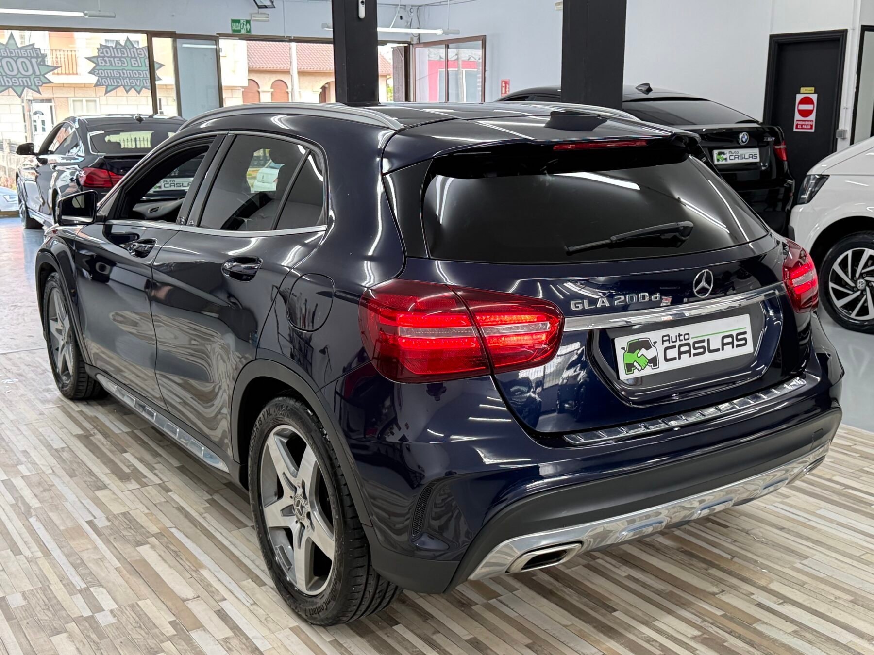 MERCEDES-BENZ GLA 200d AMG