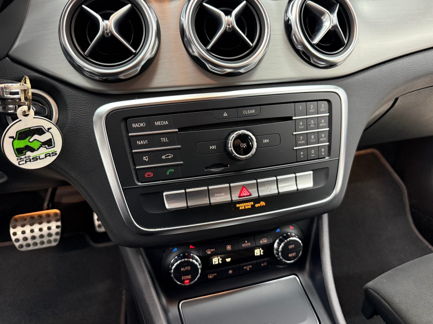 MERCEDES-BENZ GLA 200d AMG