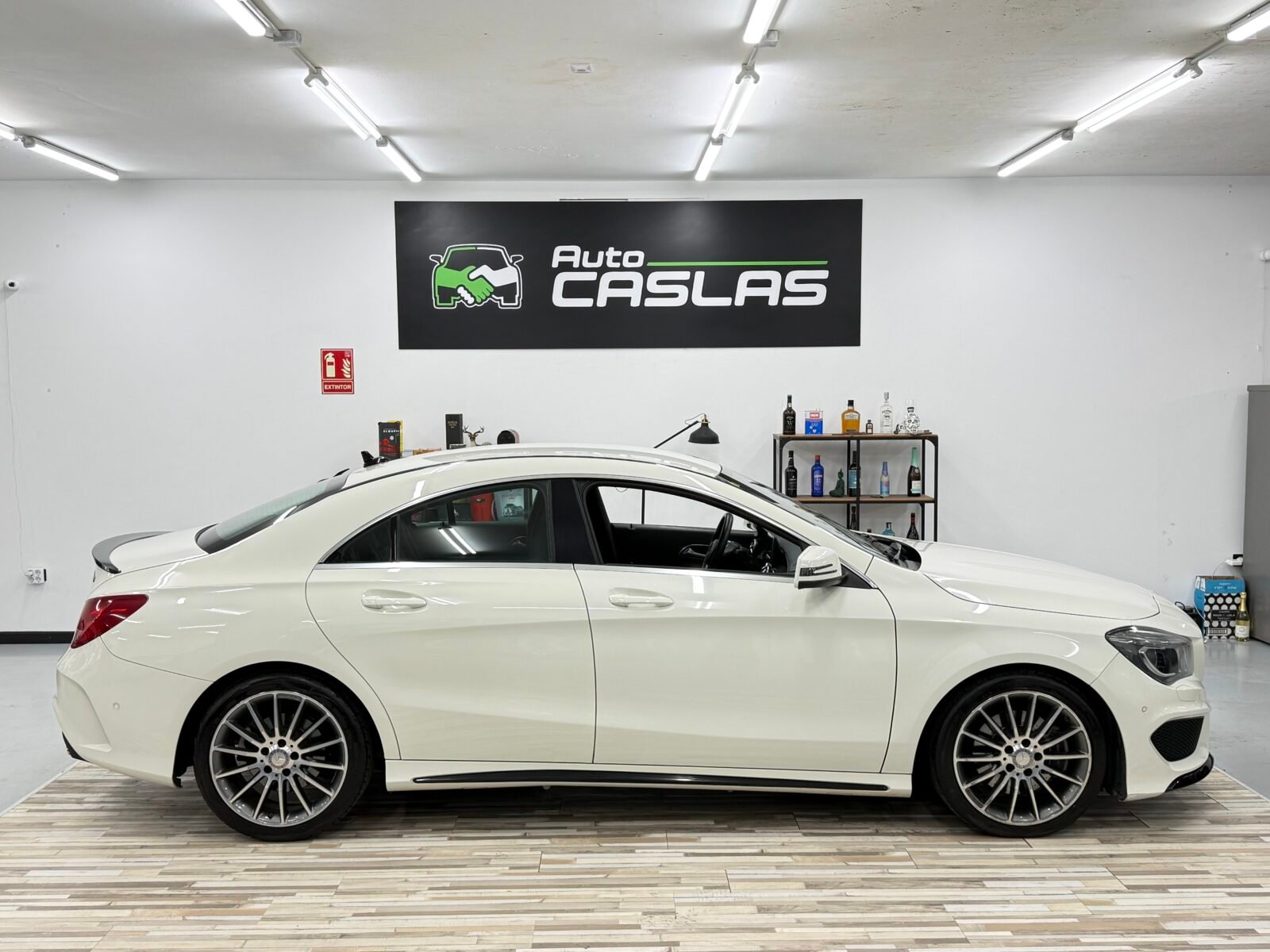 MERCEDES-BENZ CLA 220d AMG 