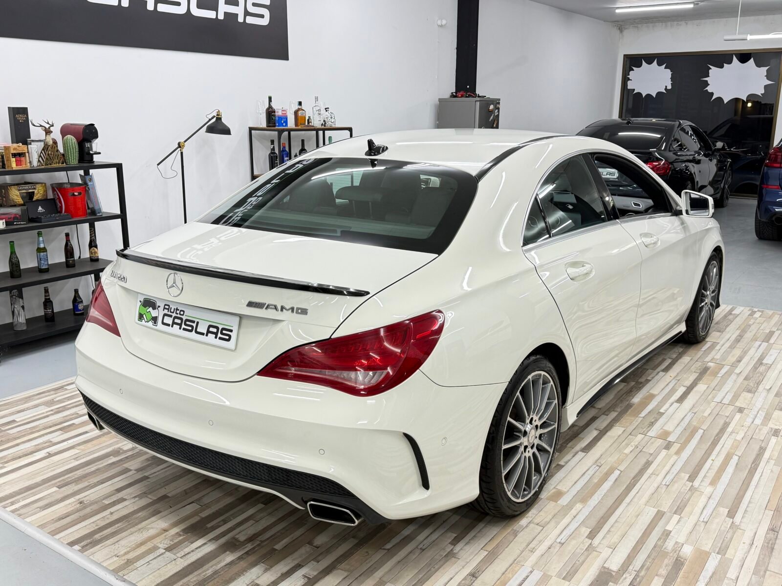 MERCEDES-BENZ CLA 220d AMG 