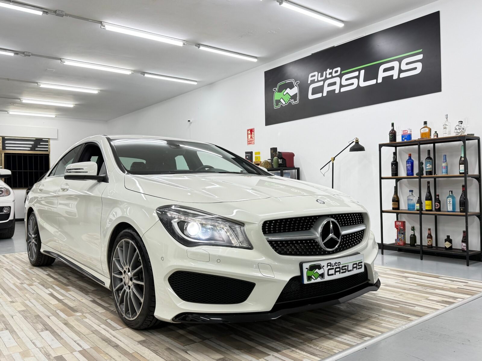 MERCEDES-BENZ CLA 220d AMG 