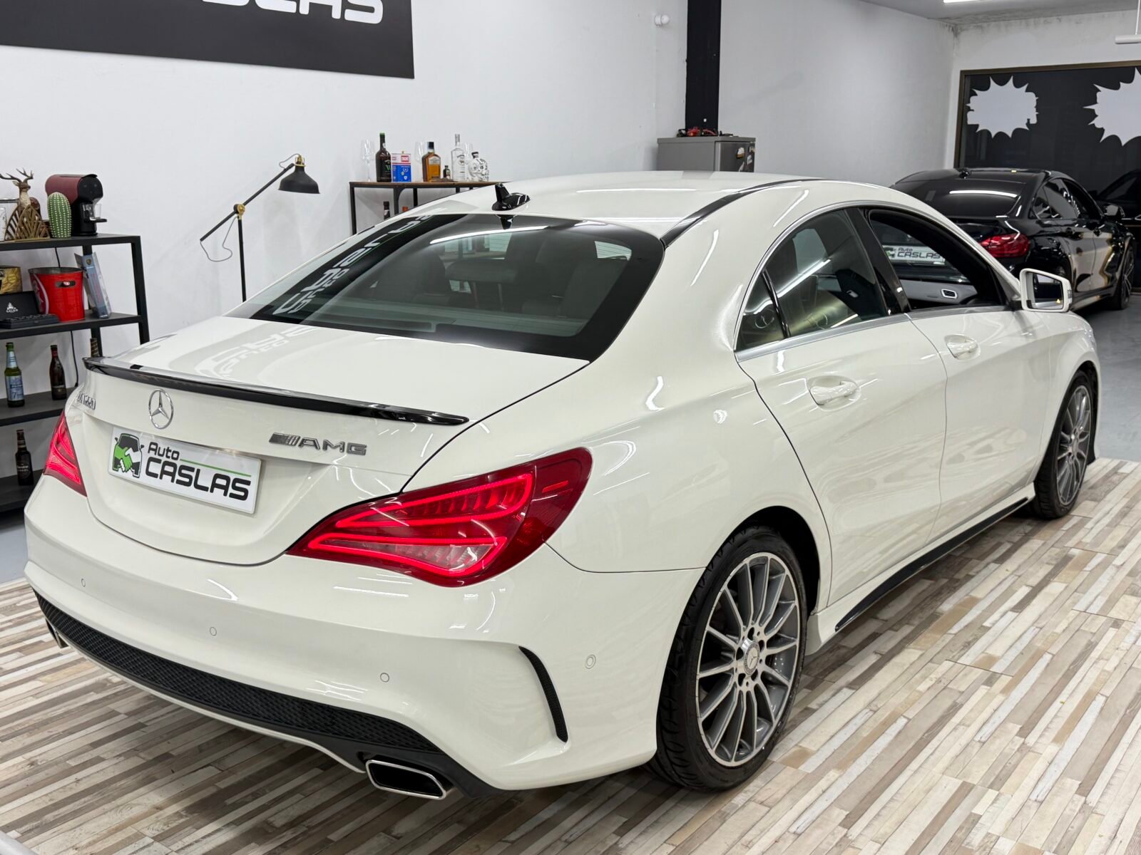 MERCEDES-BENZ CLA 220d AMG 