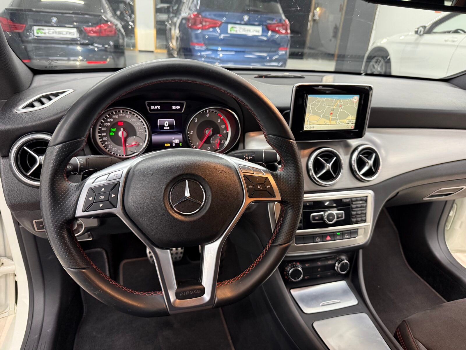 MERCEDES-BENZ CLA 220d AMG 