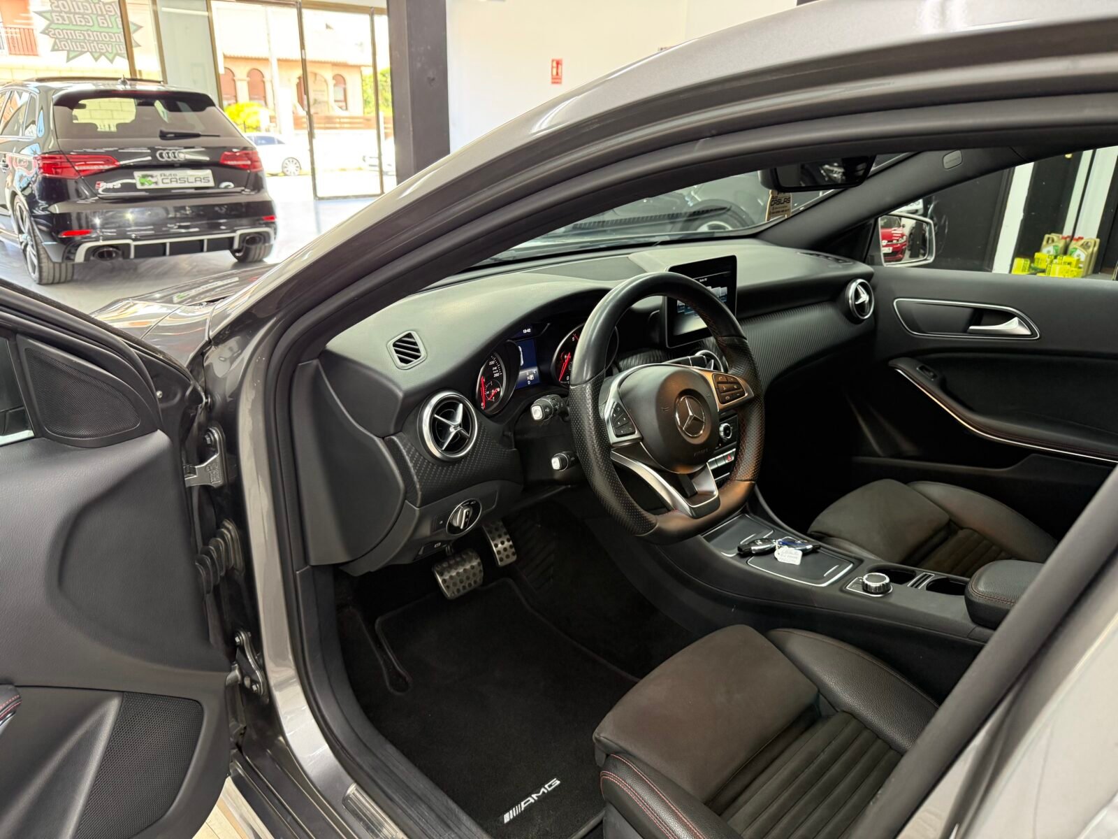 MERCEDES-BENZ Clase A A200d AMG