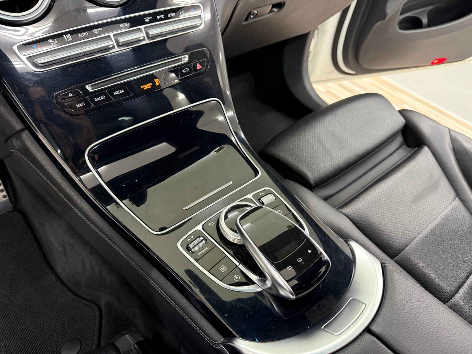 MERCEDES-BENZ GLC GLC 220d AMG 4 MATIC