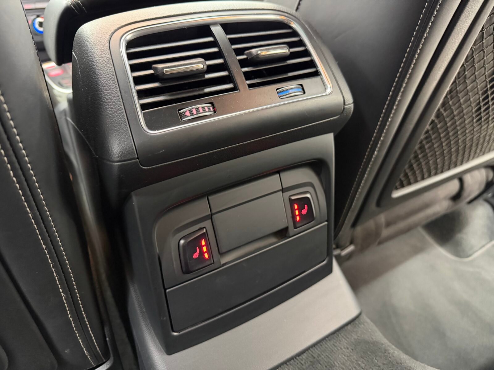 AUDI SQ5 SQ5 PLUS