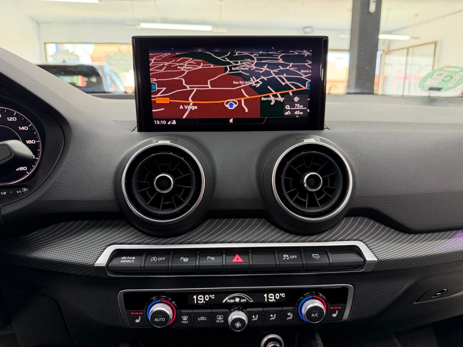 AUDI Q2 S Line Quattro