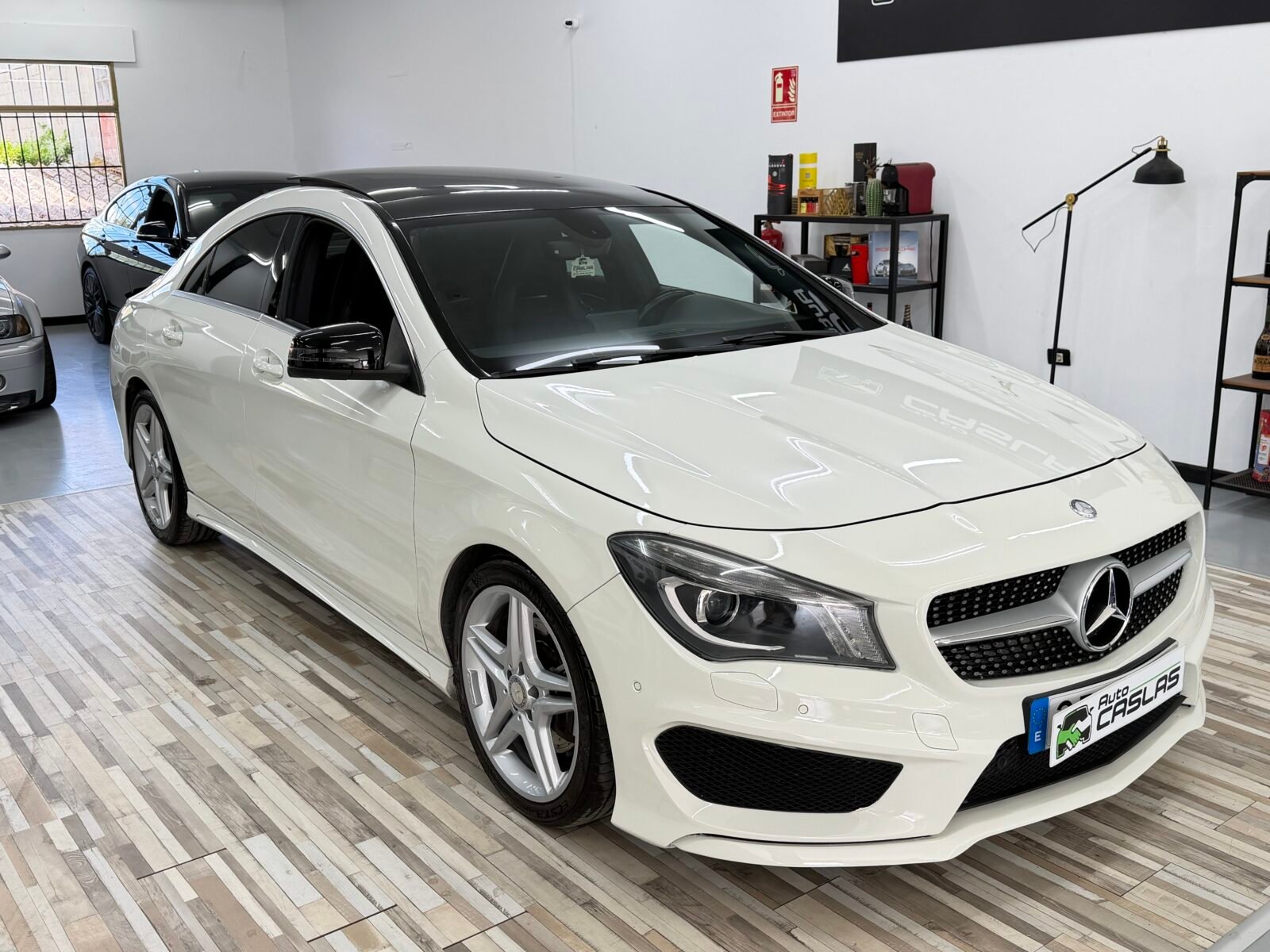 MERCEDES-BENZ CLA 220d AMG 