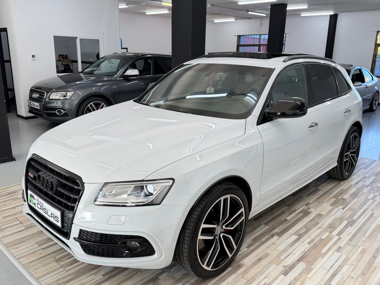 AUDI SQ5 PLUS